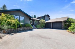 2539 Jura Crescent Squamish, BC V0N 1T0