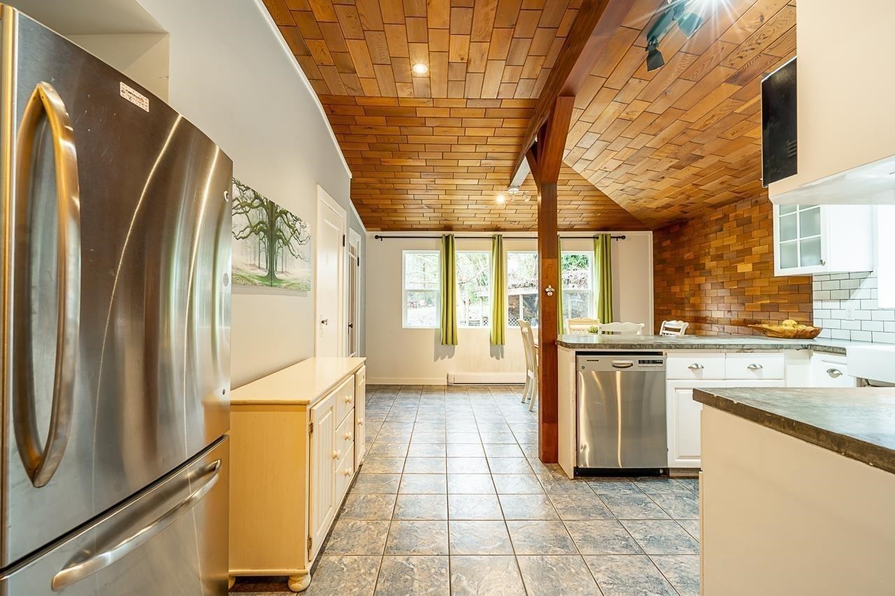 25745 Lougheed Highway, Maple Ridge, BC