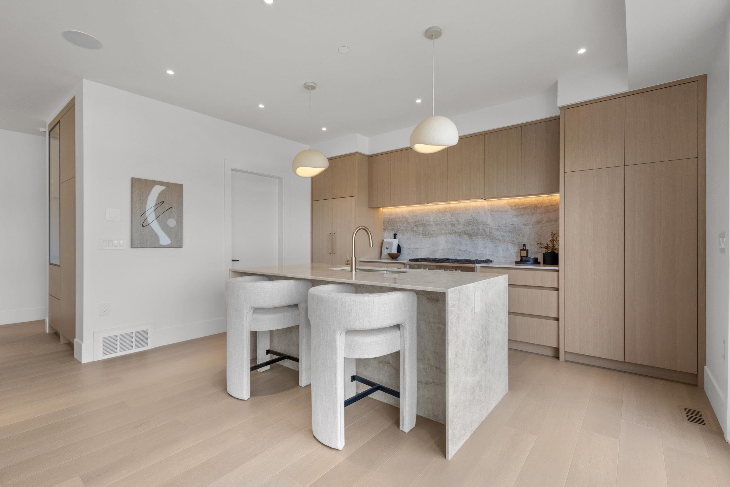 2-2425 Kitchener Street, Vancouver, BC