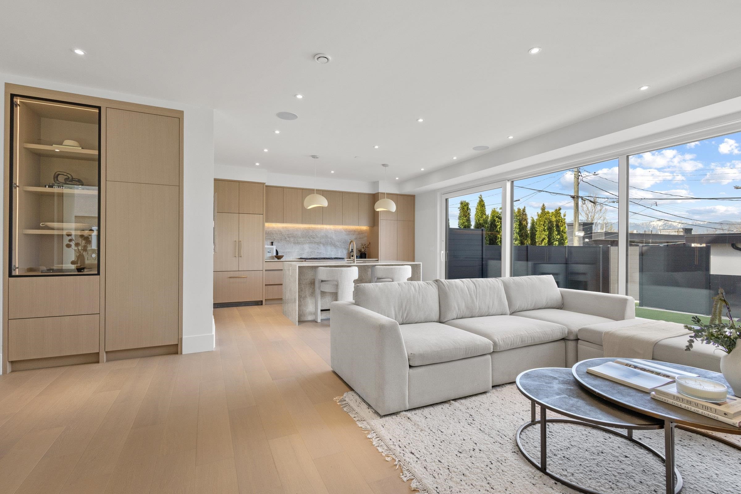 2-2425 Kitchener Street, Vancouver, BC