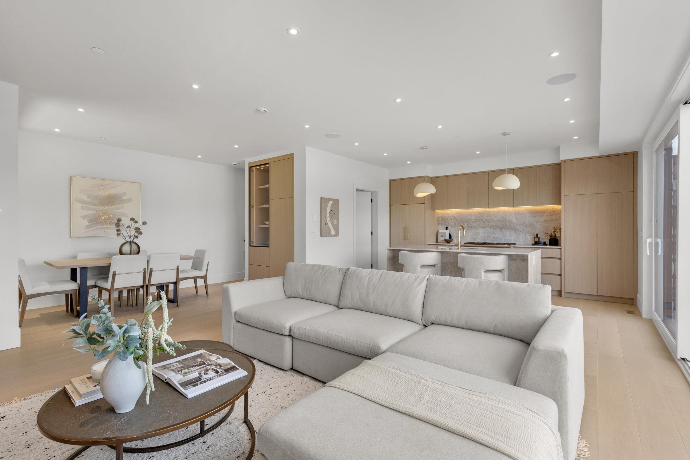 2-2425 Kitchener Street, Vancouver, BC