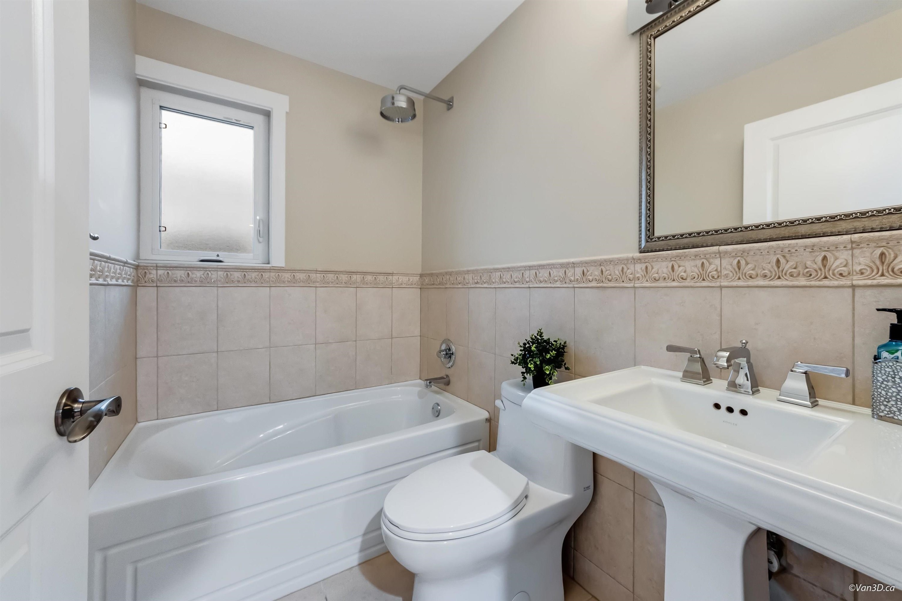 6167 Commercial Street, Vancouver, BC