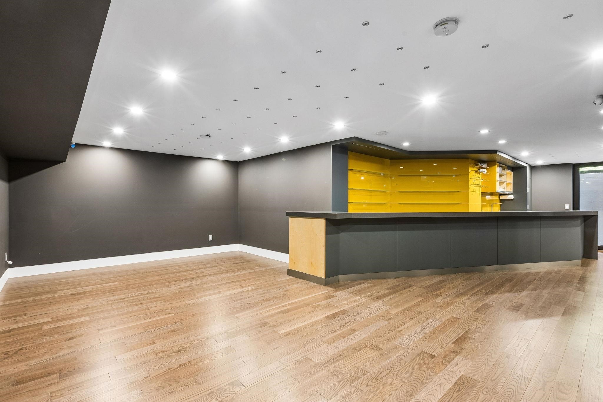 4577 Capilano Road, North Vancouver, BC