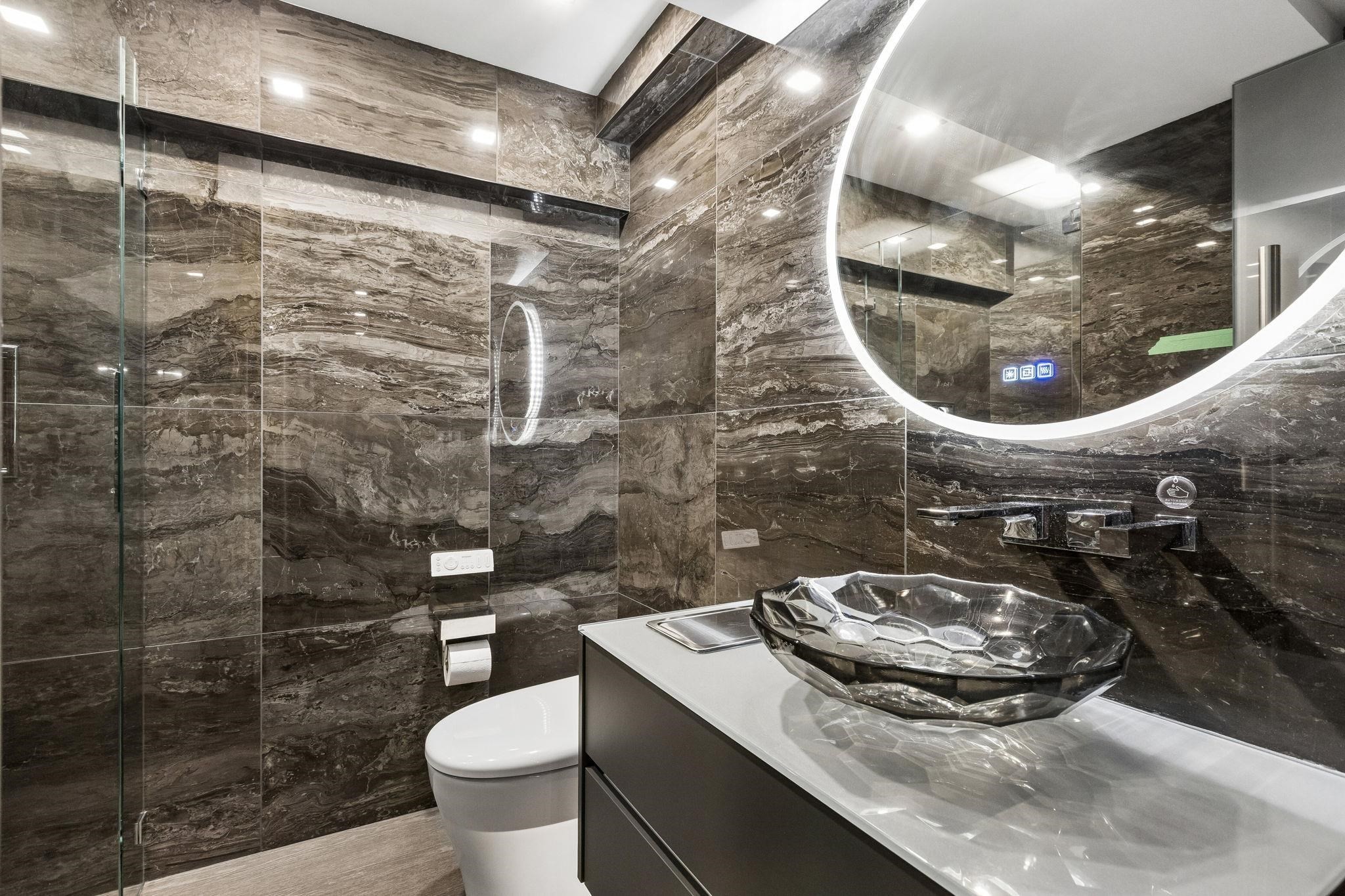 4577 Capilano Road, North Vancouver, BC