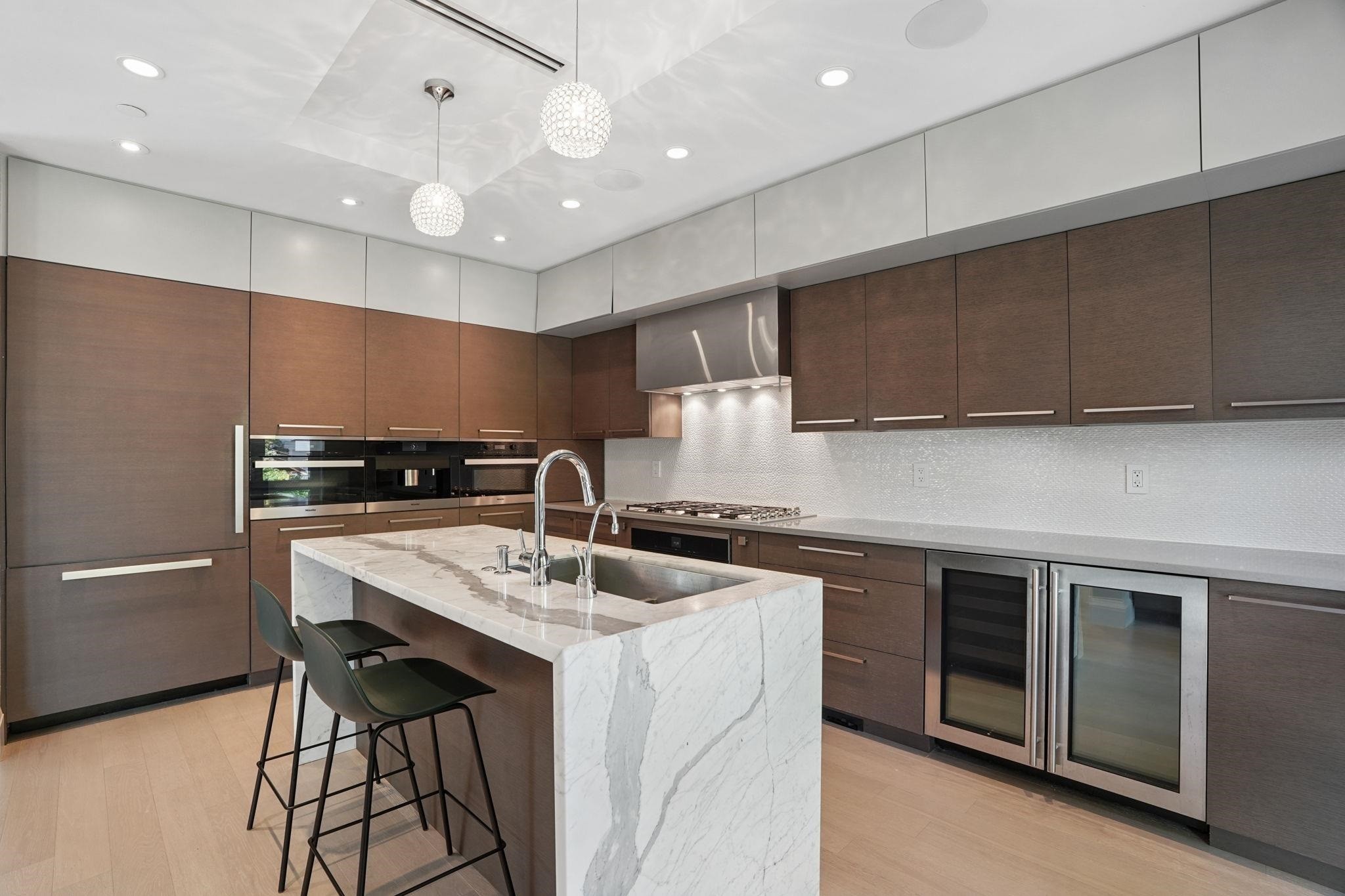 4481 15Th Avenue W, Vancouver, BC