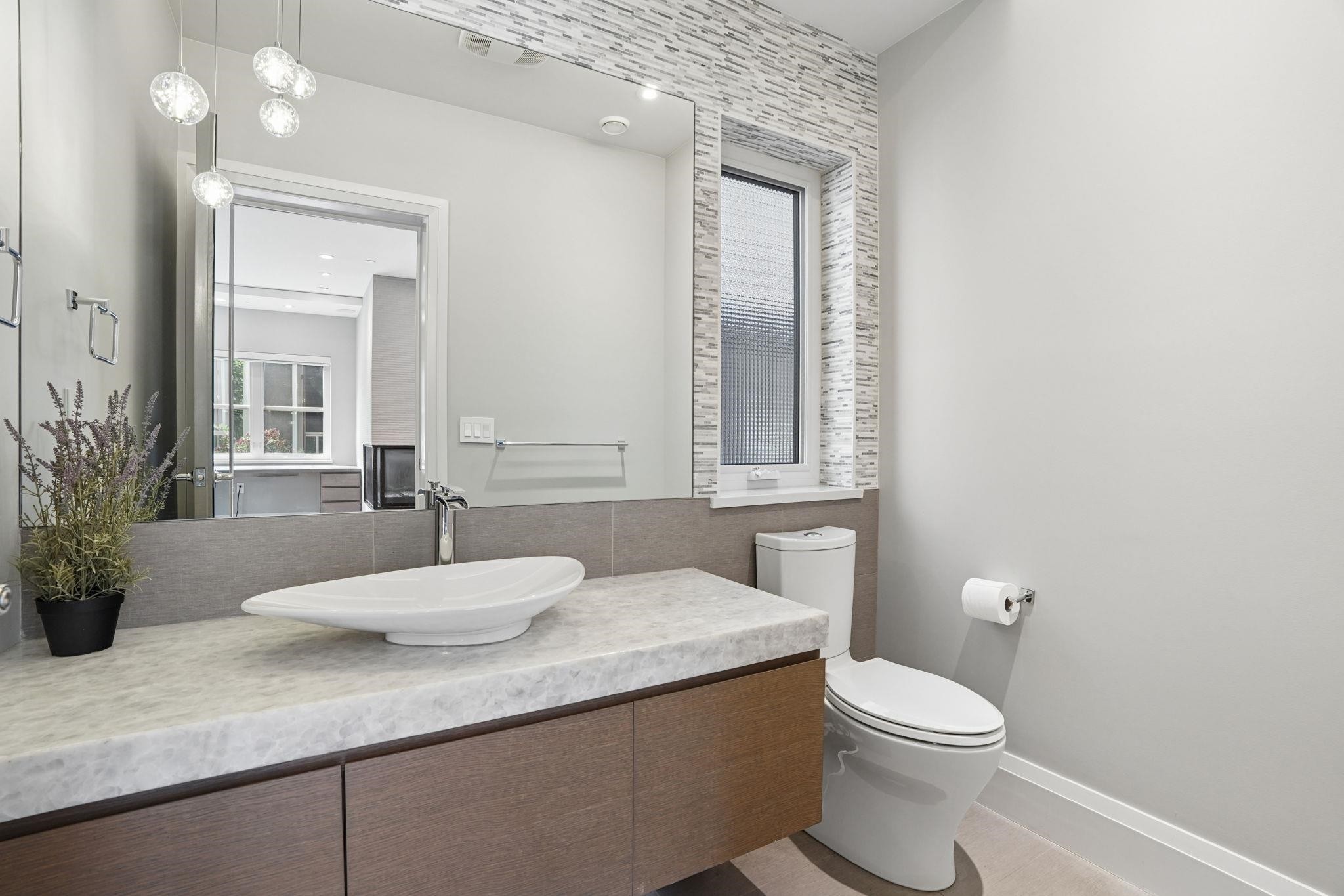 4481 15Th Avenue W, Vancouver, BC