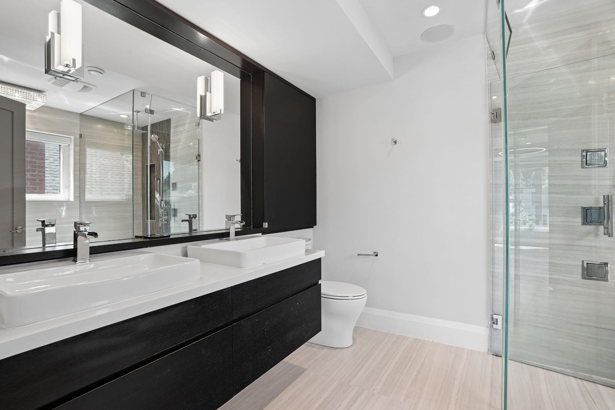 4481 15Th Avenue W, Vancouver, BC