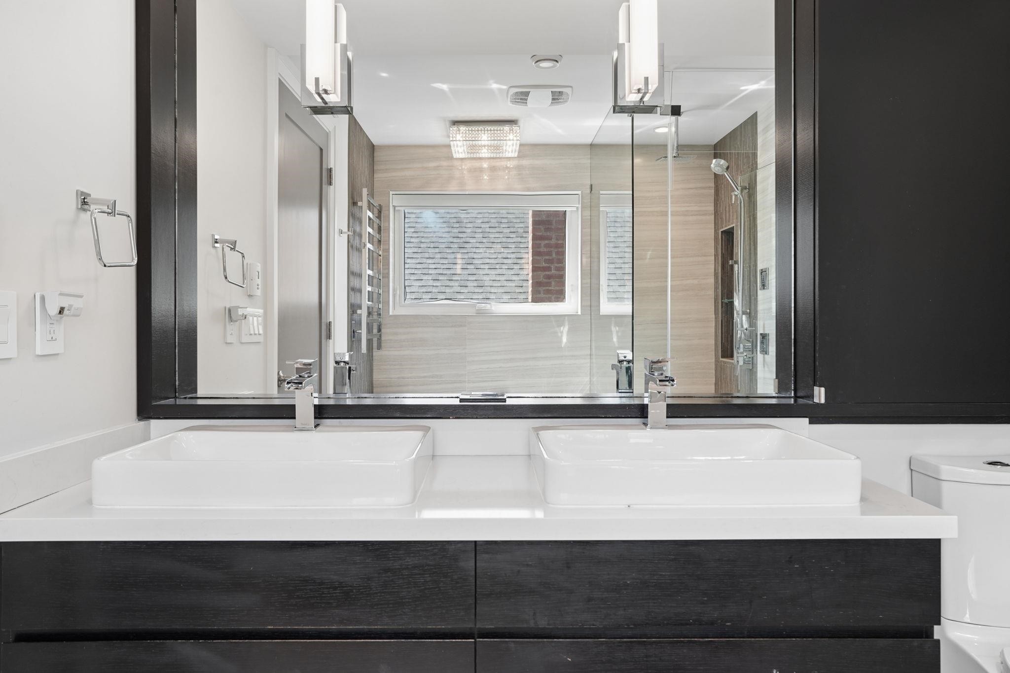 4481 15Th Avenue W, Vancouver, BC