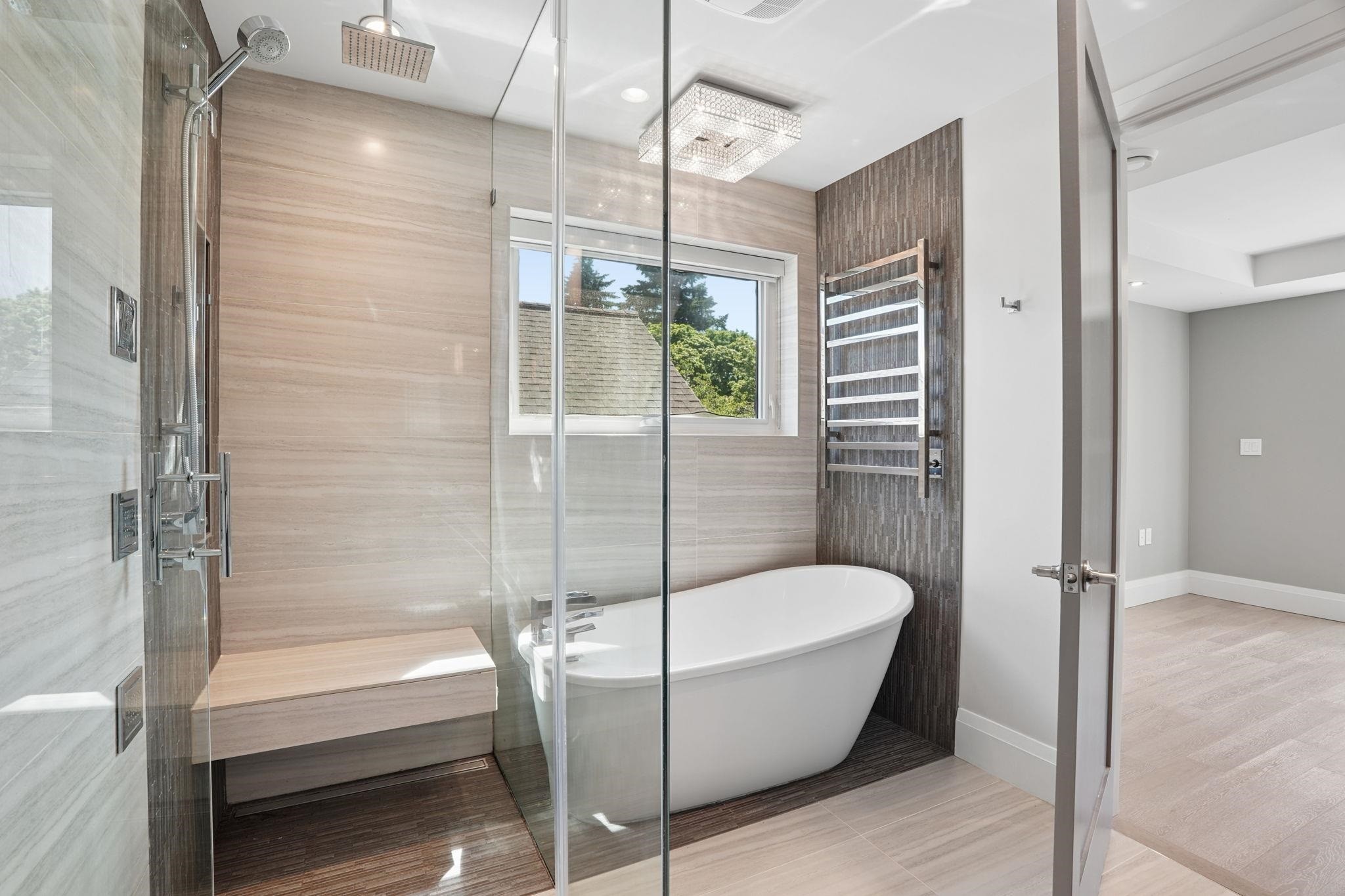 4481 15Th Avenue W, Vancouver, BC