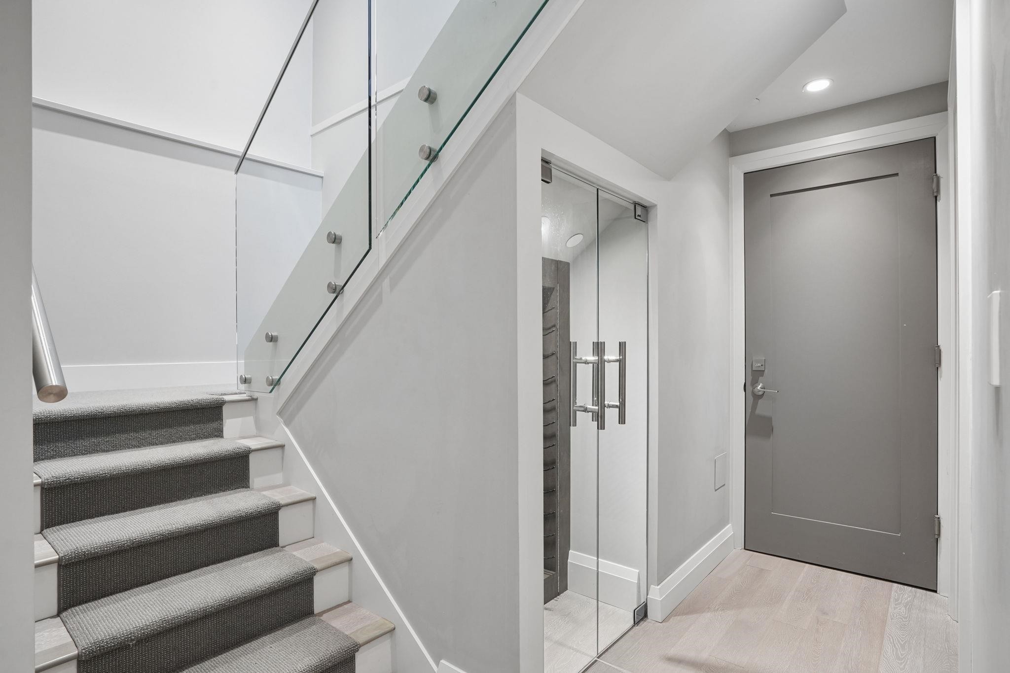 4481 15Th Avenue W, Vancouver, BC