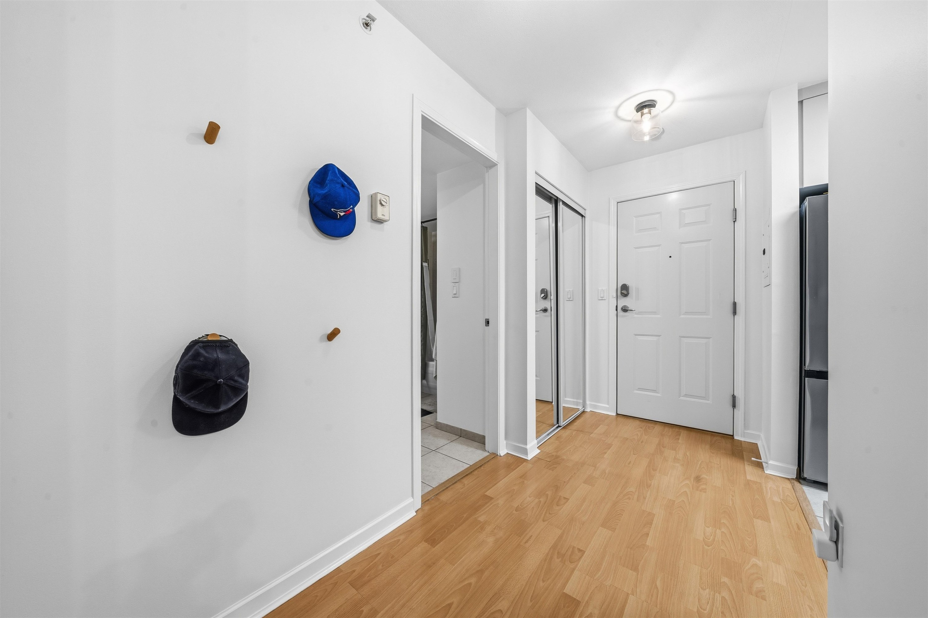 210-5281 Oakmount Crescent, Burnaby, BC