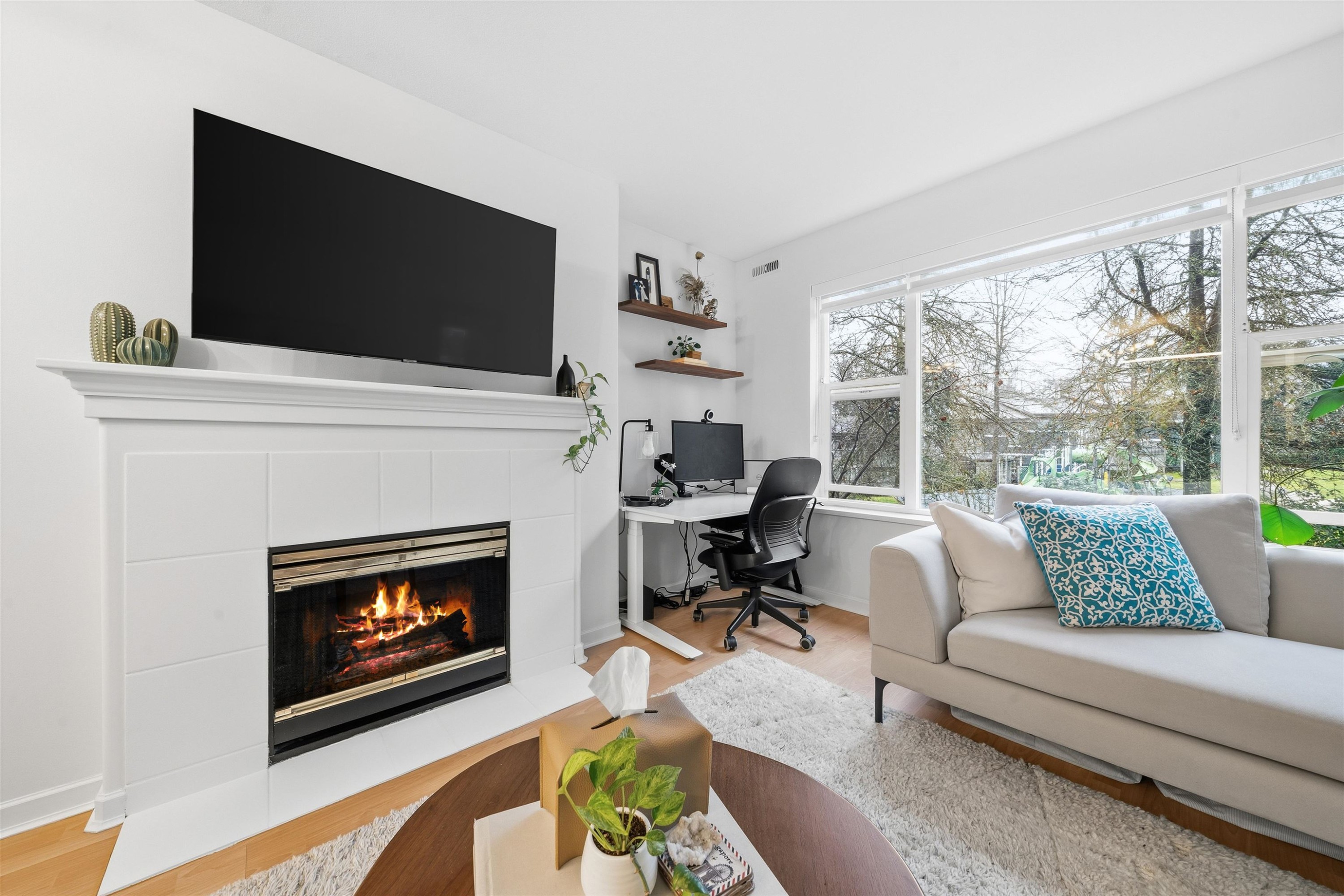210-5281 Oakmount Crescent, Burnaby, BC