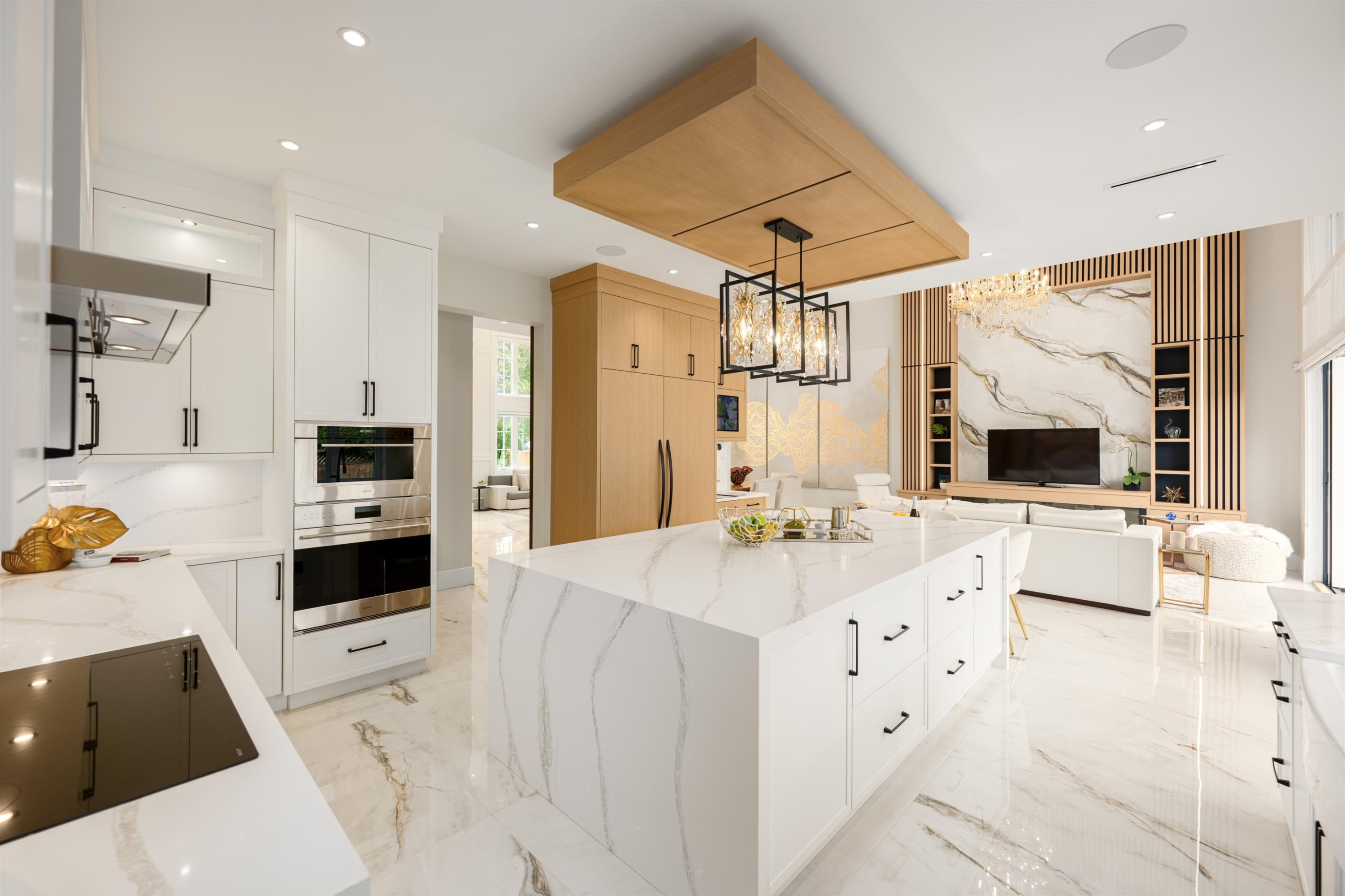 9531 Kirkmond Crescent, Richmond, BC - Indoor Photo Showing Kitchen With Upgraded Kitchen