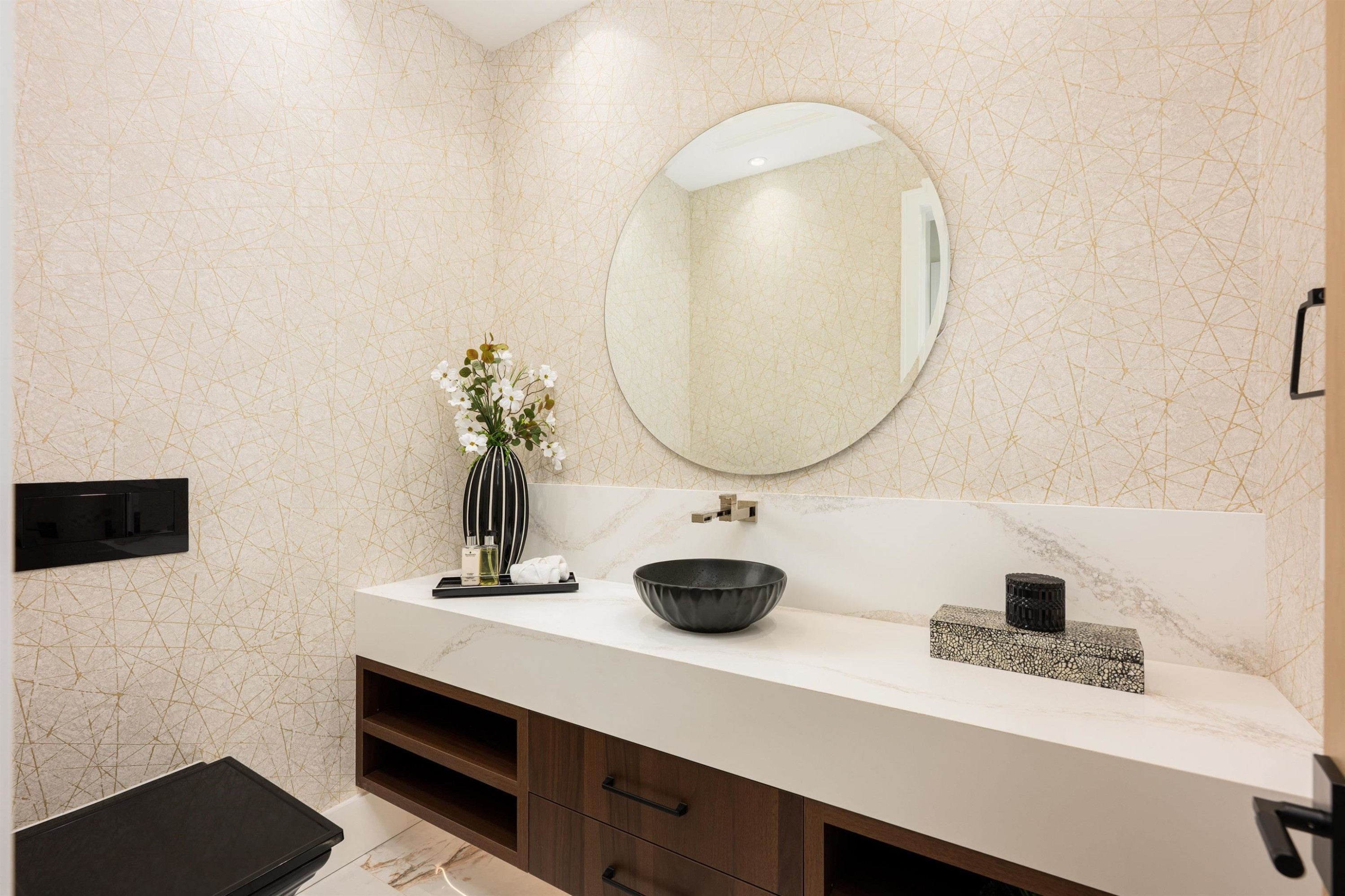 9531 Kirkmond Crescent, Richmond, BC - Indoor Photo Showing Bathroom