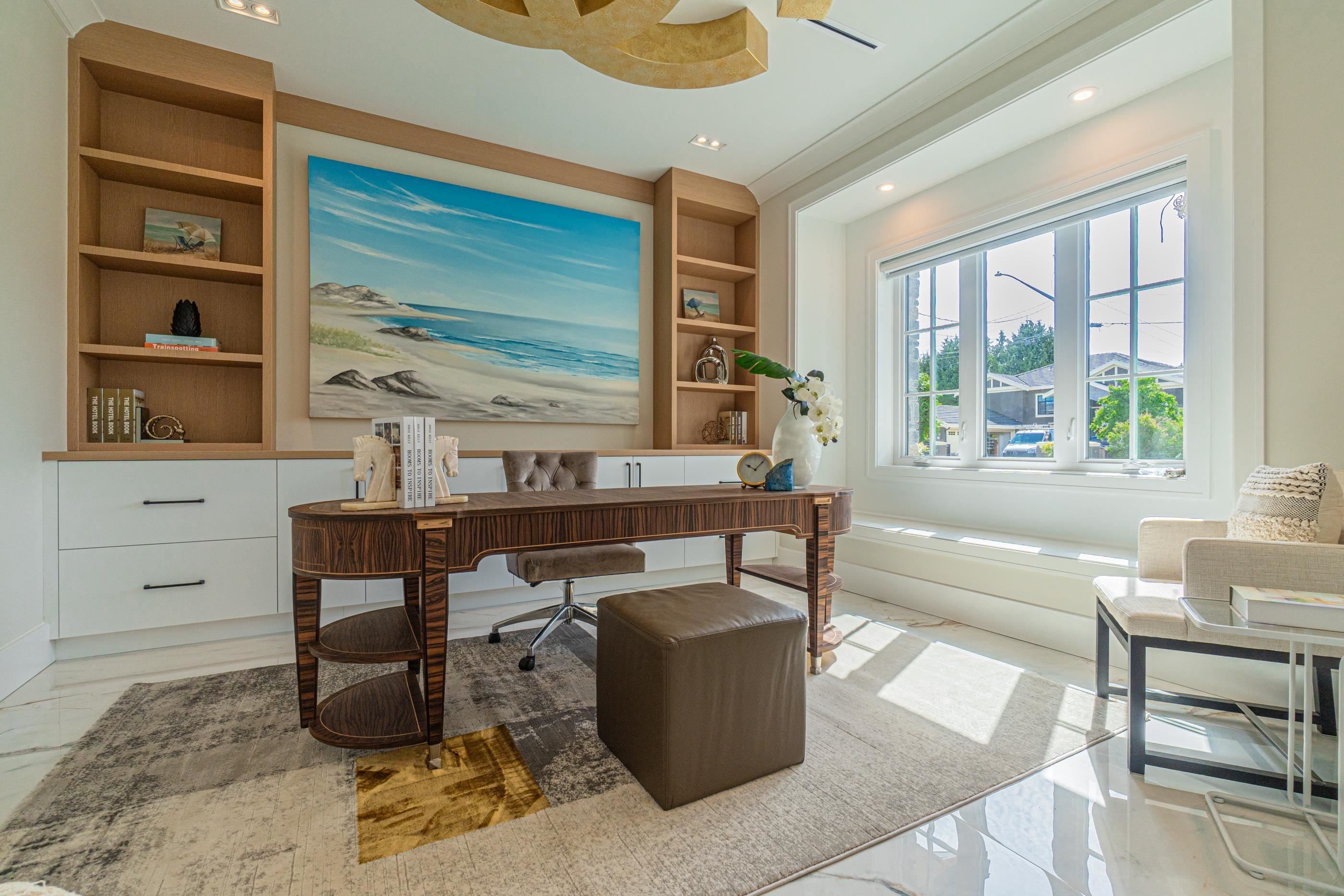 9531 Kirkmond Crescent, Richmond, BC - Indoor Photo Showing Living Room With Fireplace