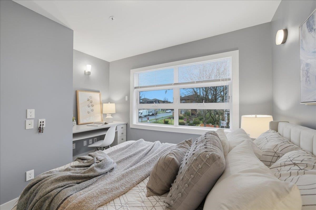 6733 Vivian Street, Vancouver, BC