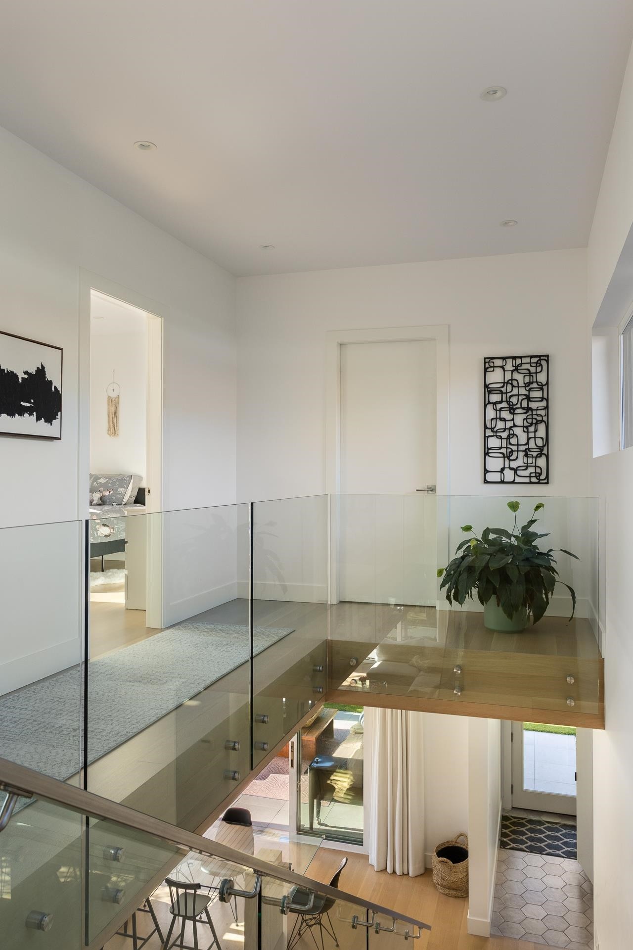 452 4Th Street E, North Vancouver, BC