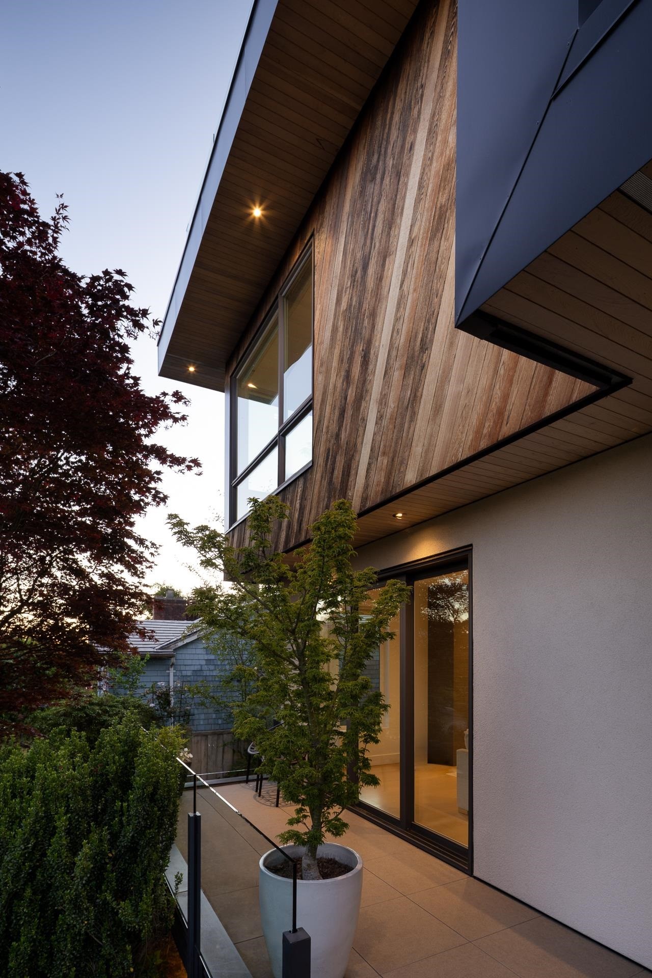 452 4Th Street E, North Vancouver, BC