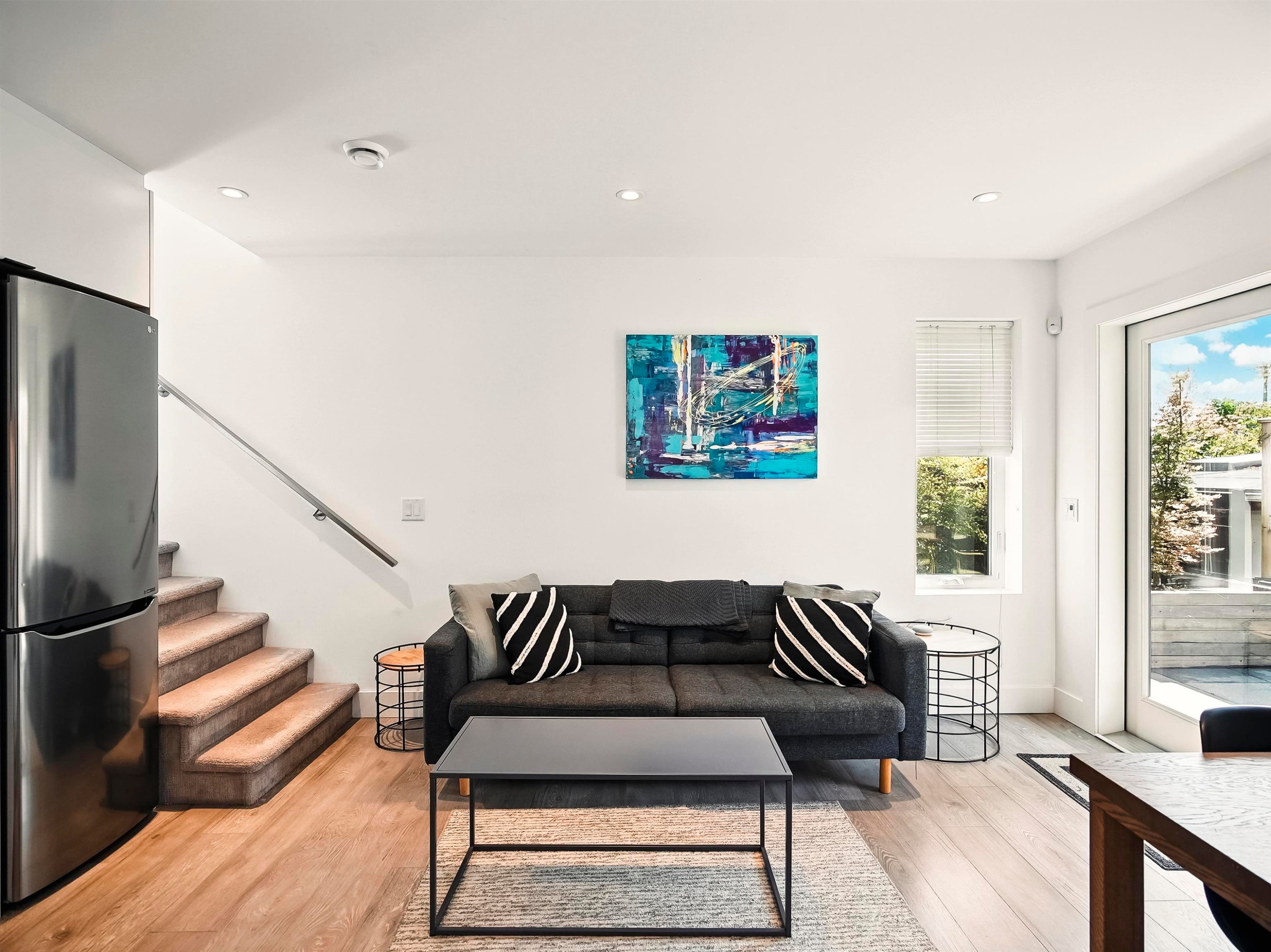 452 4Th Street E, North Vancouver, BC