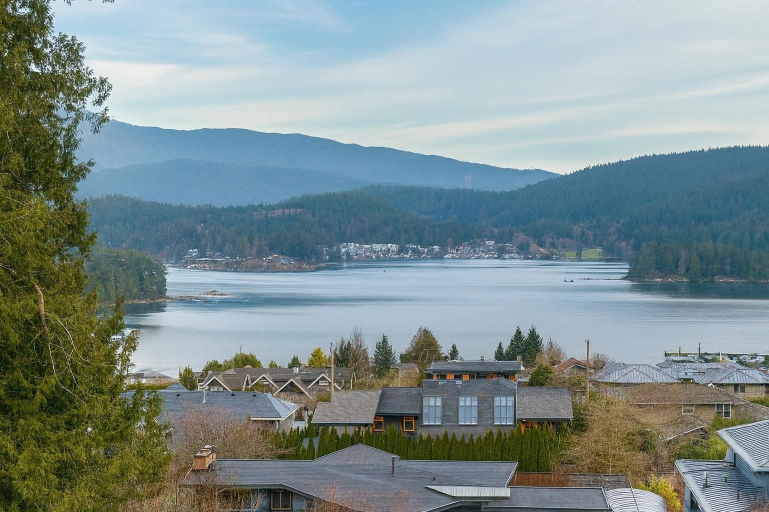 873 Baycrest Drive, North Vancouver, BC