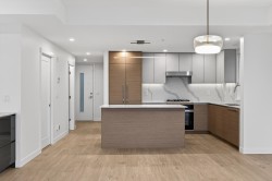 20-10333 River Drive Richmond, BC V6X 0X4