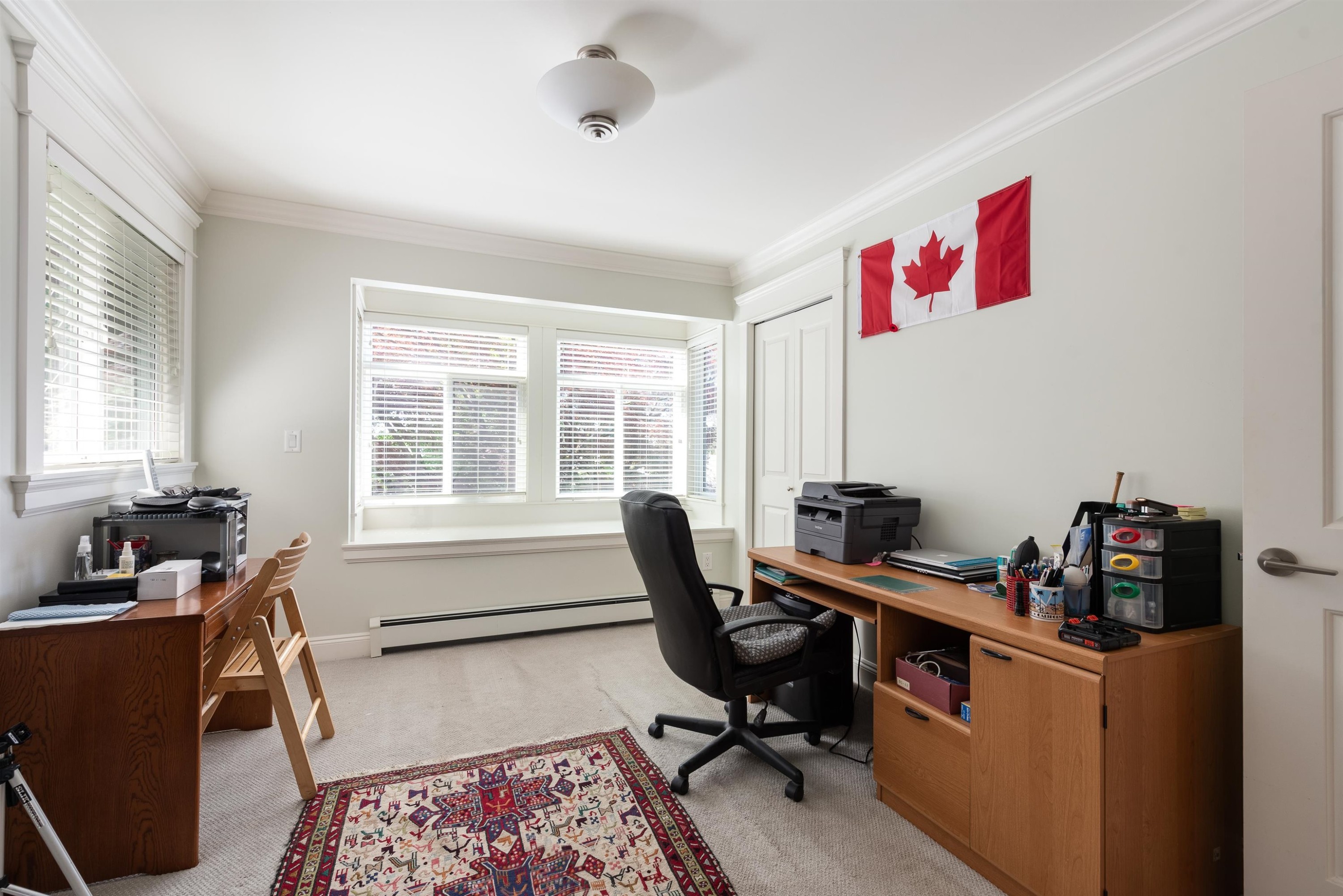 362 21St Street E, North Vancouver, BC