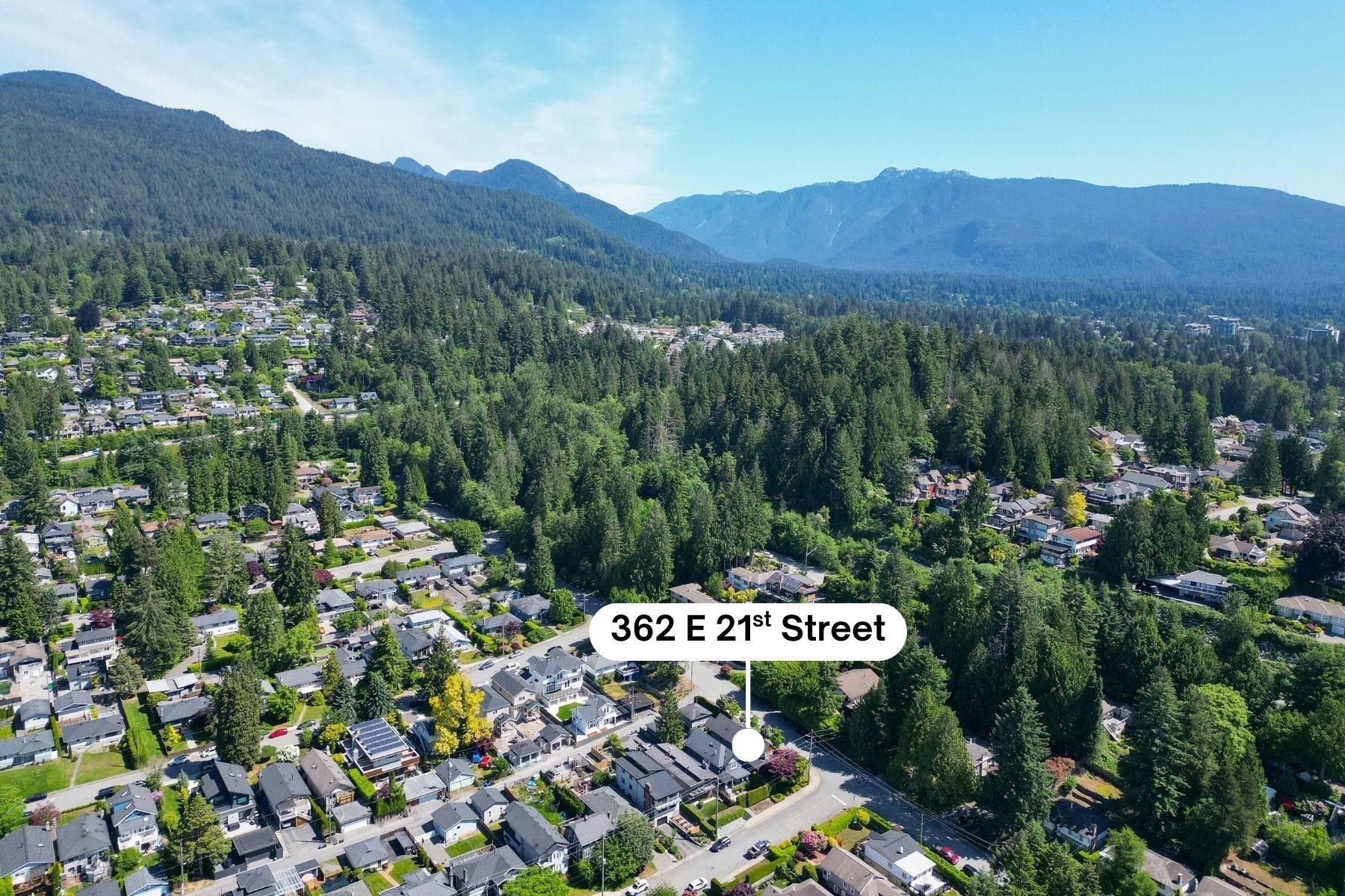 362 21St Street E, North Vancouver, BC