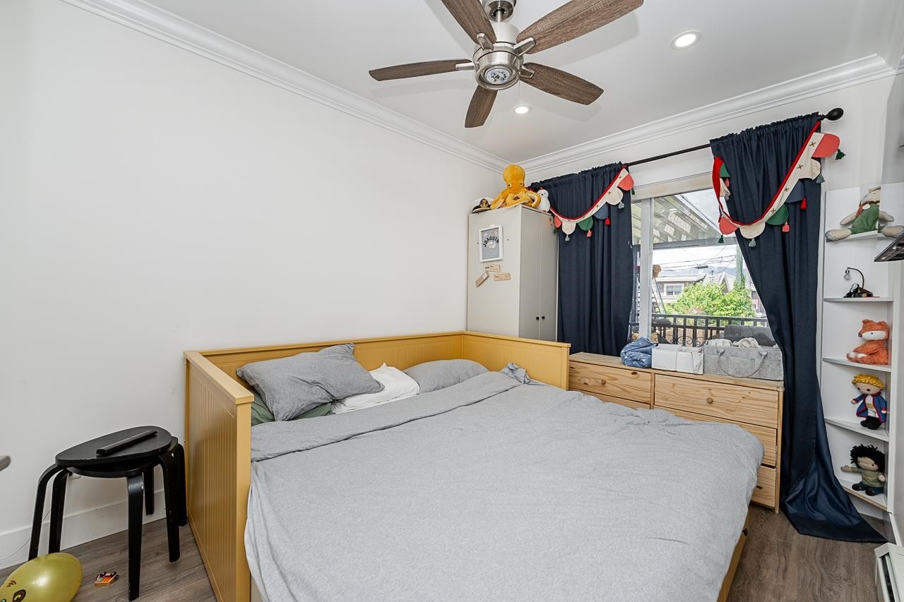 2843 5Th Avenue E, Vancouver, BC - Indoor Photo Showing Bedroom