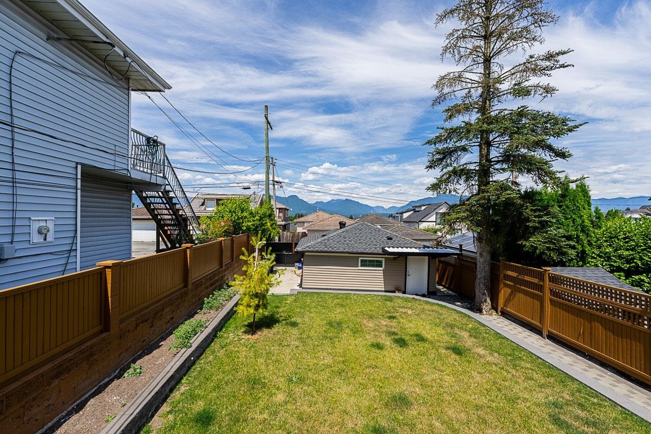 2843 5Th Avenue E, Vancouver, BC - Outdoor