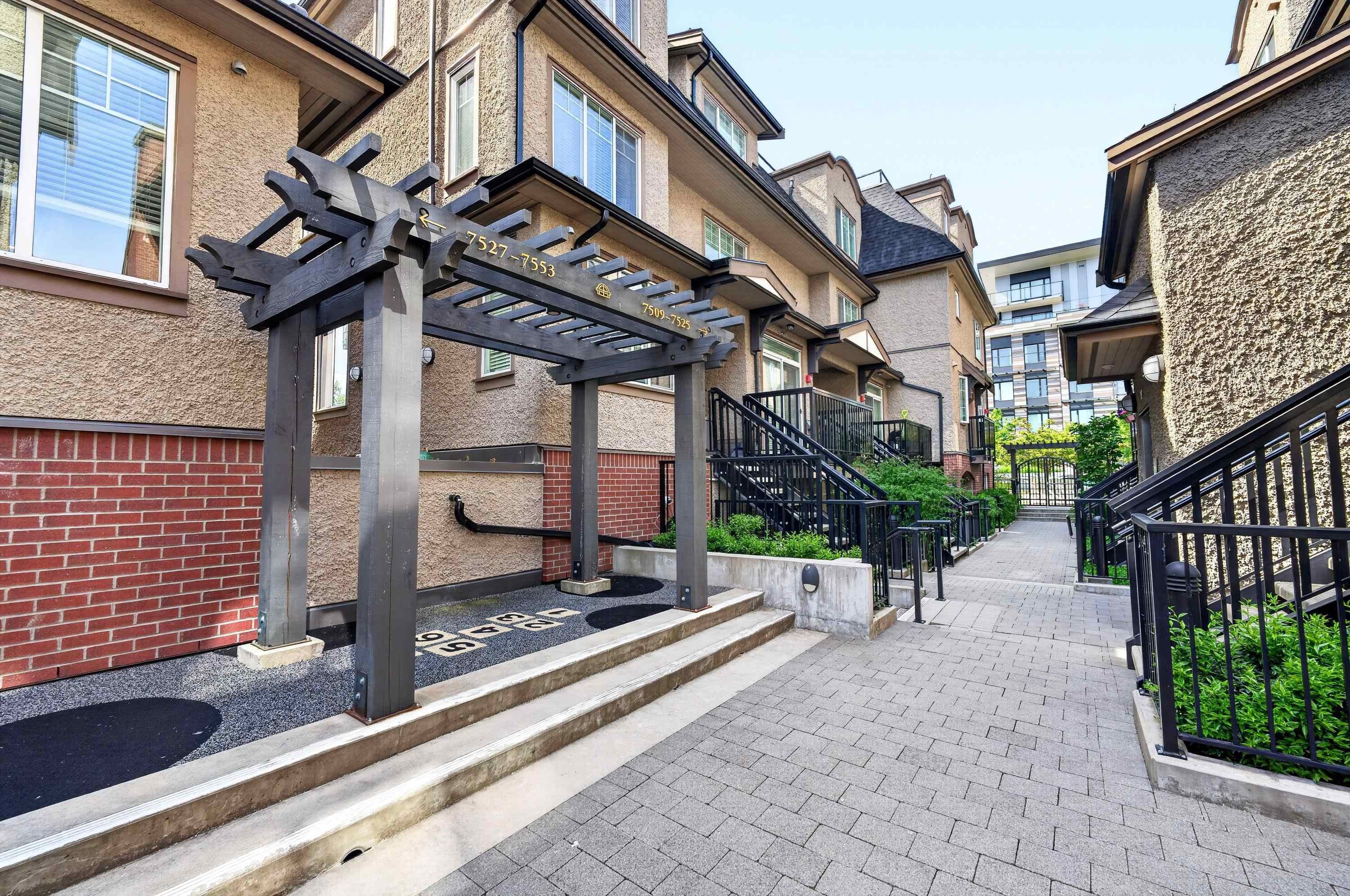 7523 Yukon Street, Vancouver, BC