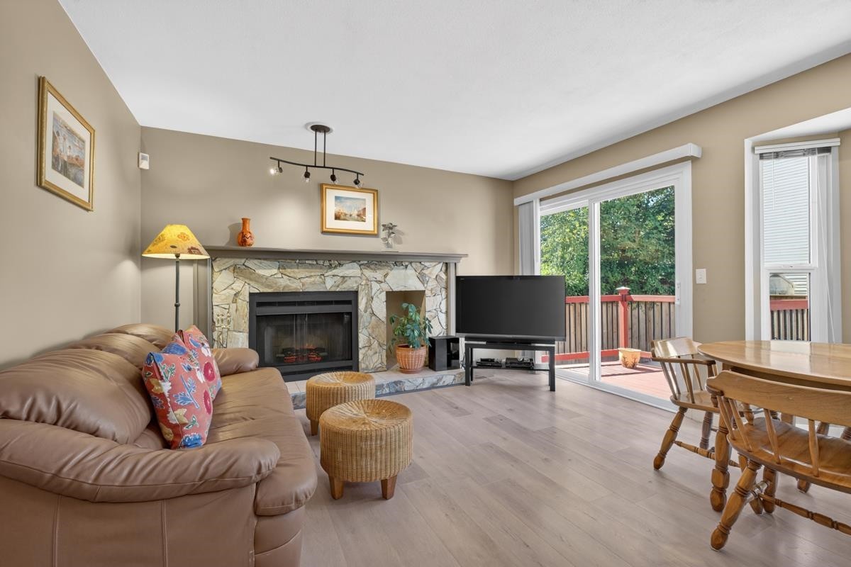 290 Santiago Street, Coquitlam, BC