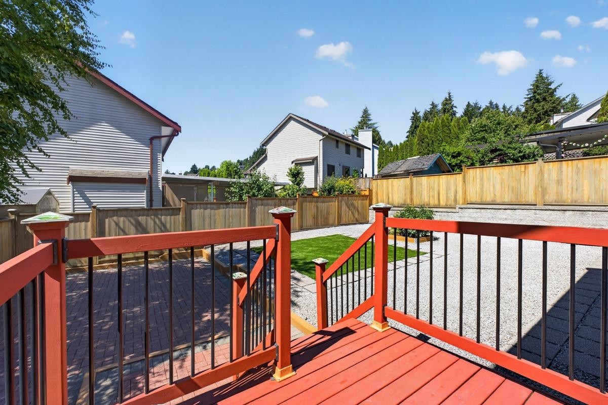 290 Santiago Street, Coquitlam, BC