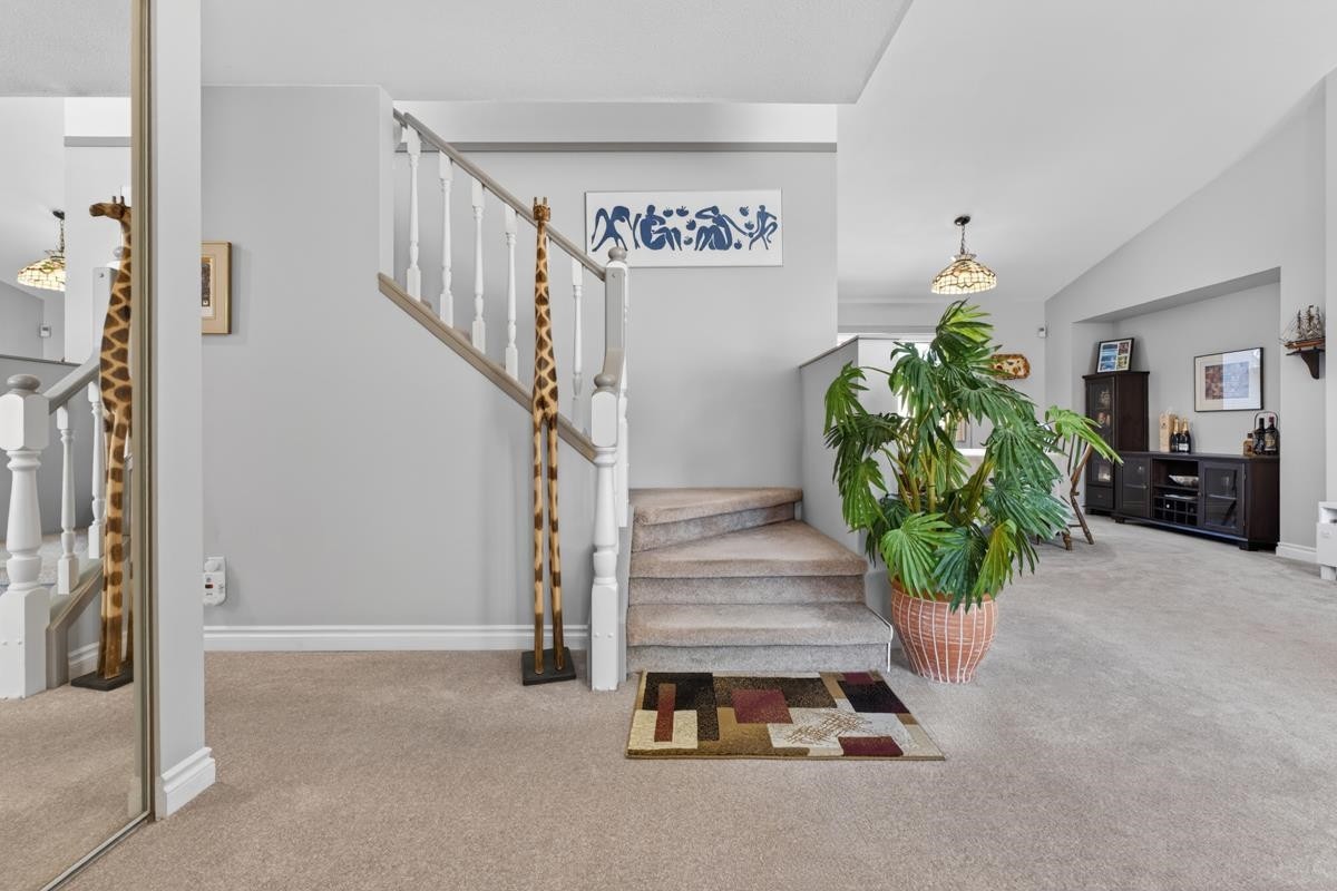 290 Santiago Street, Coquitlam, BC