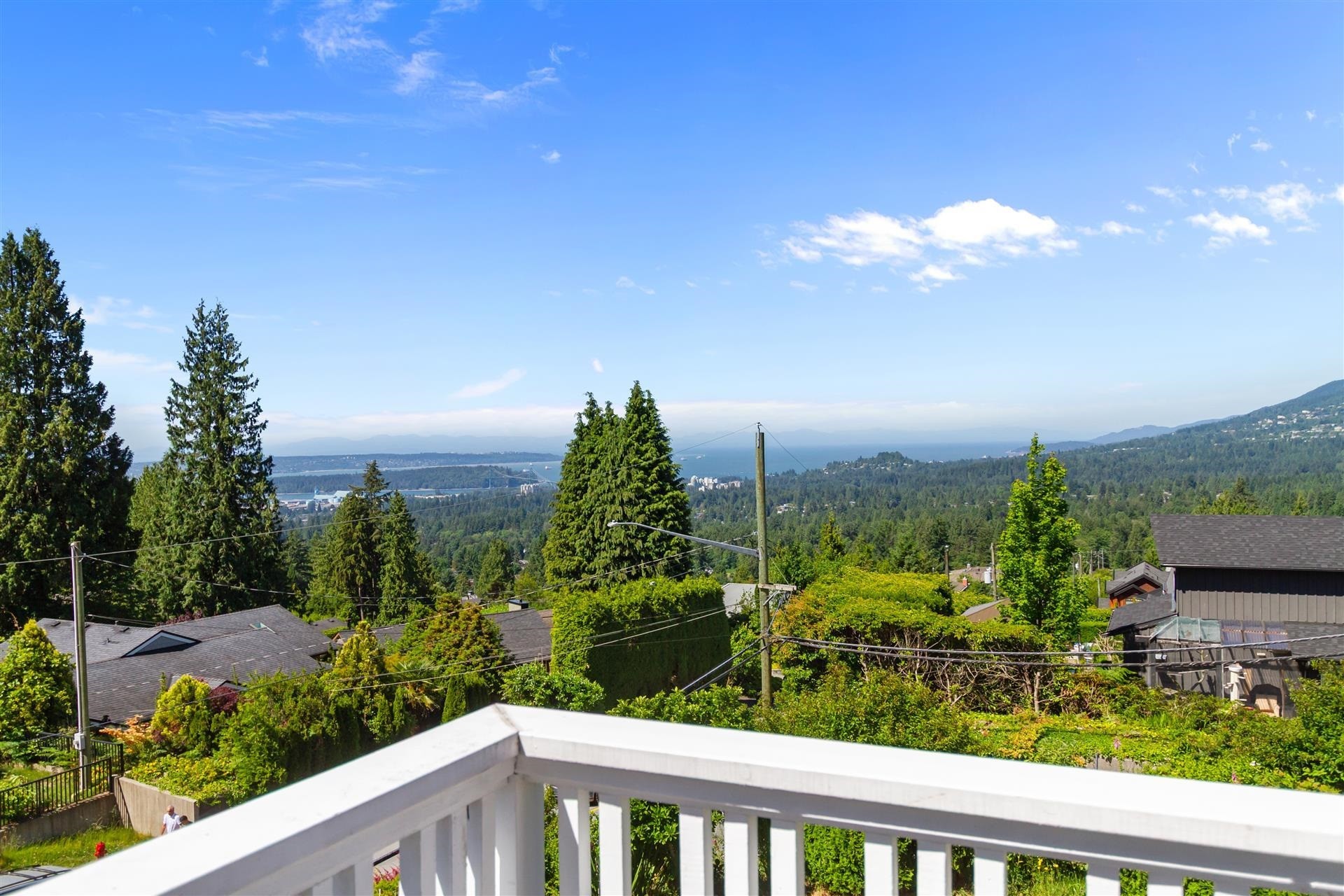 186 Braemar Road E, Vancouver, BC