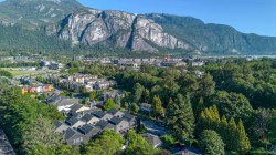 4-1089 Wilson Crescent Squamish, BC V8B 0M4