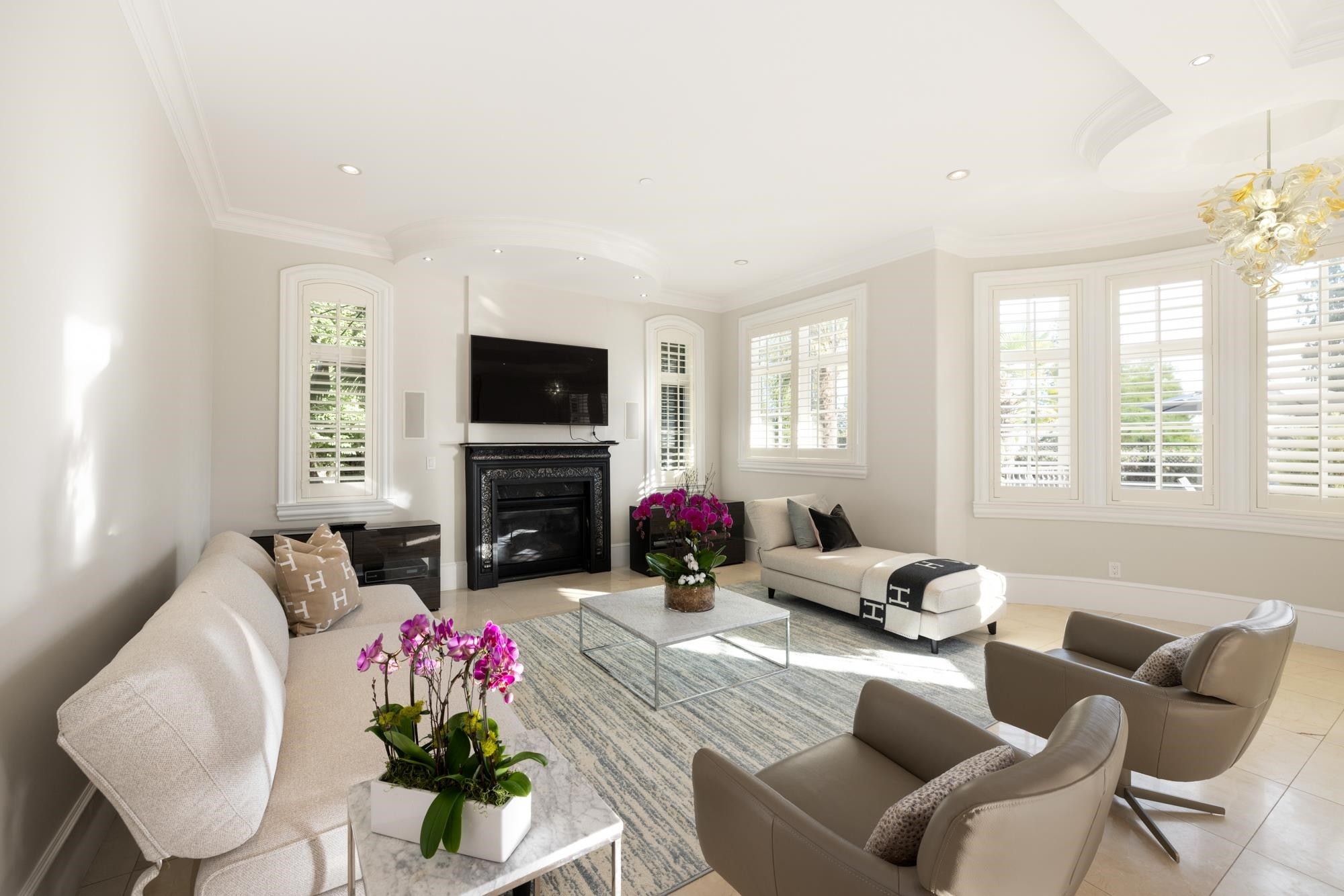 2912 Mathers Avenue, West Vancouver, BC