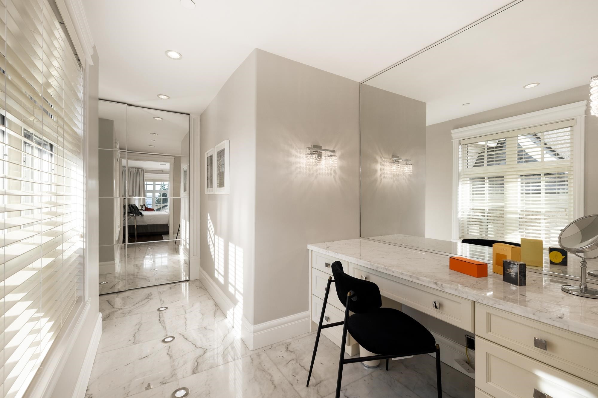 2912 Mathers Avenue, West Vancouver, BC