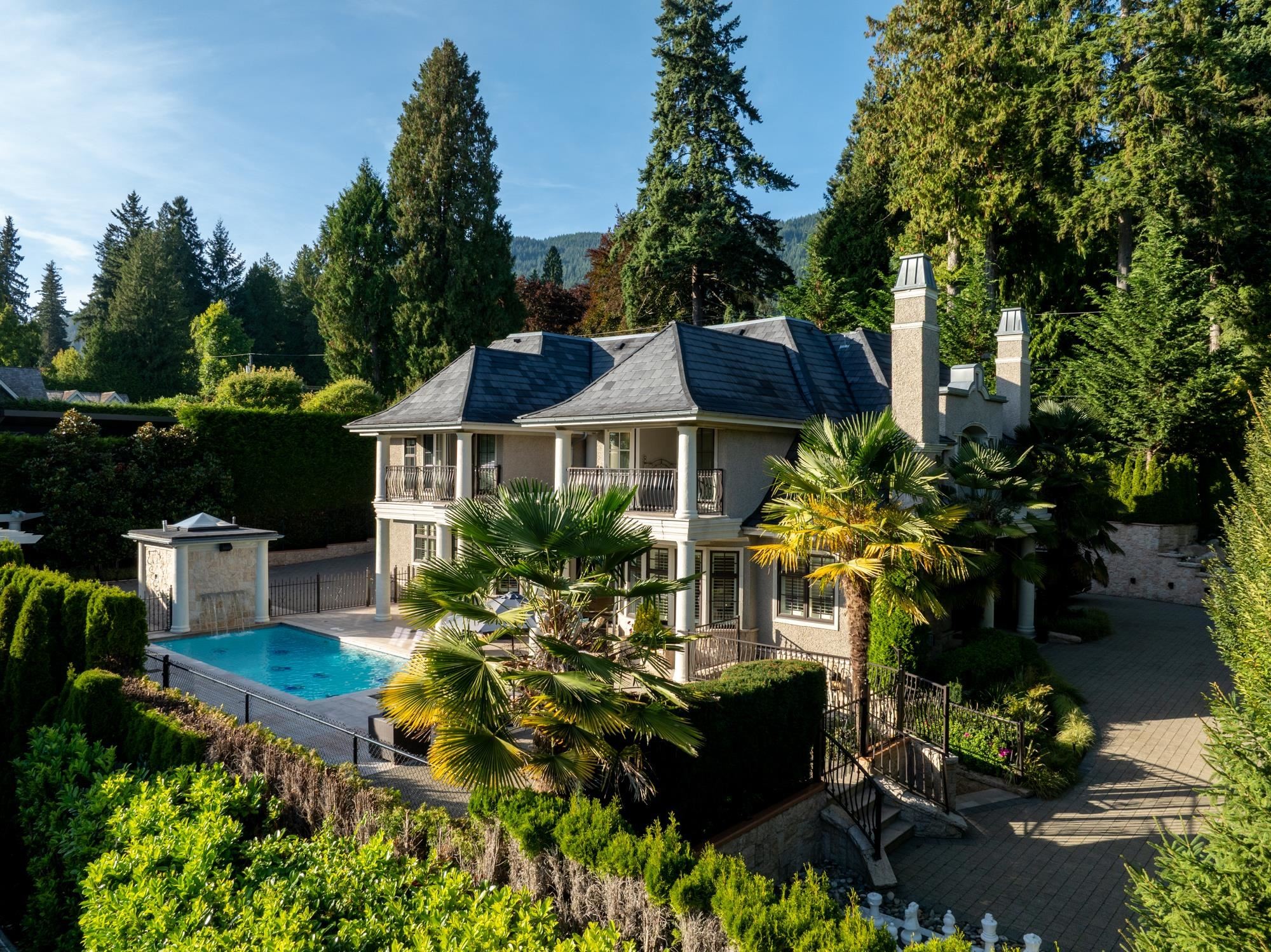 2912 Mathers Avenue, West Vancouver, BC