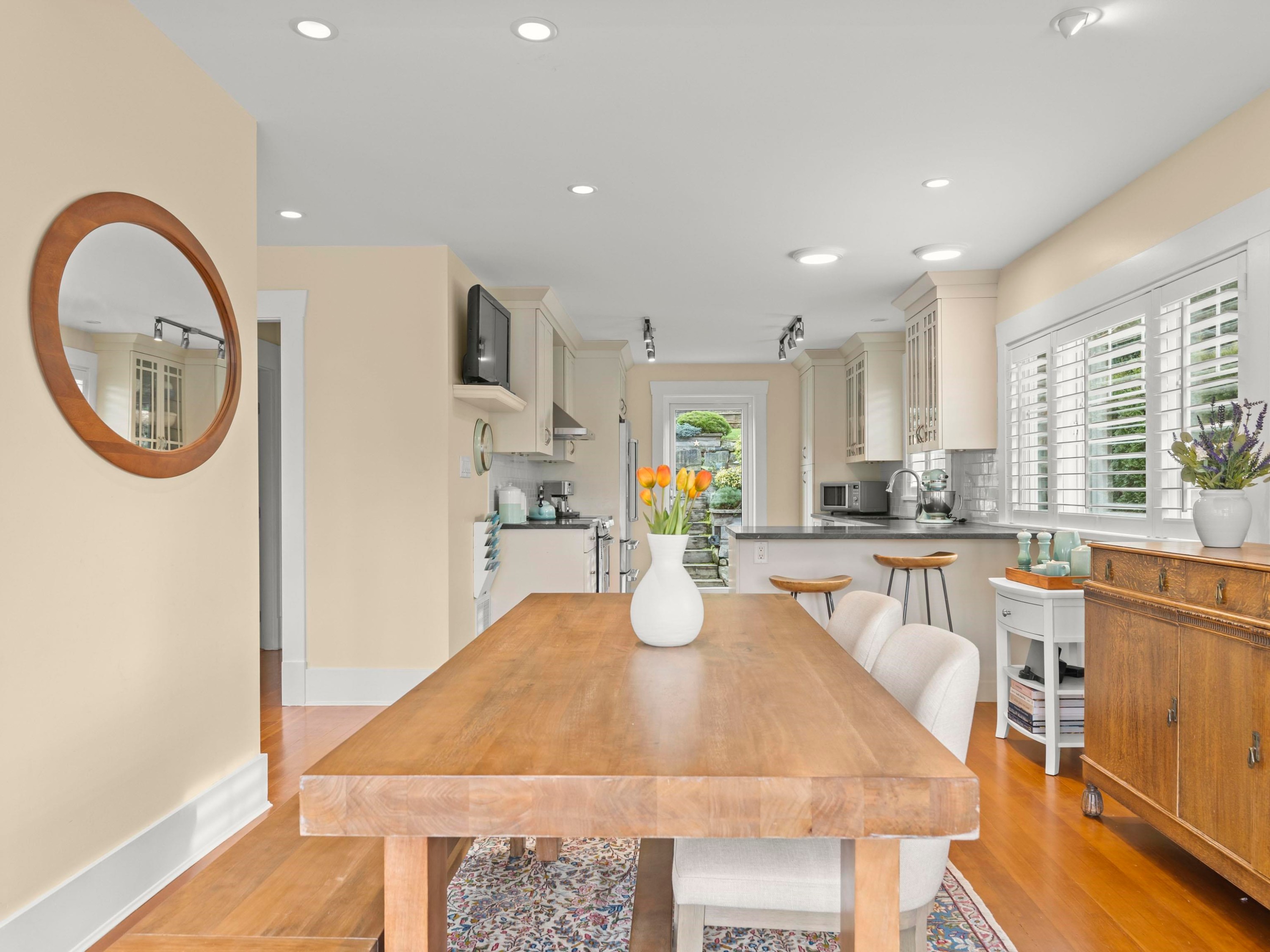 6252 Wellington Avenue, West Vancouver, BC