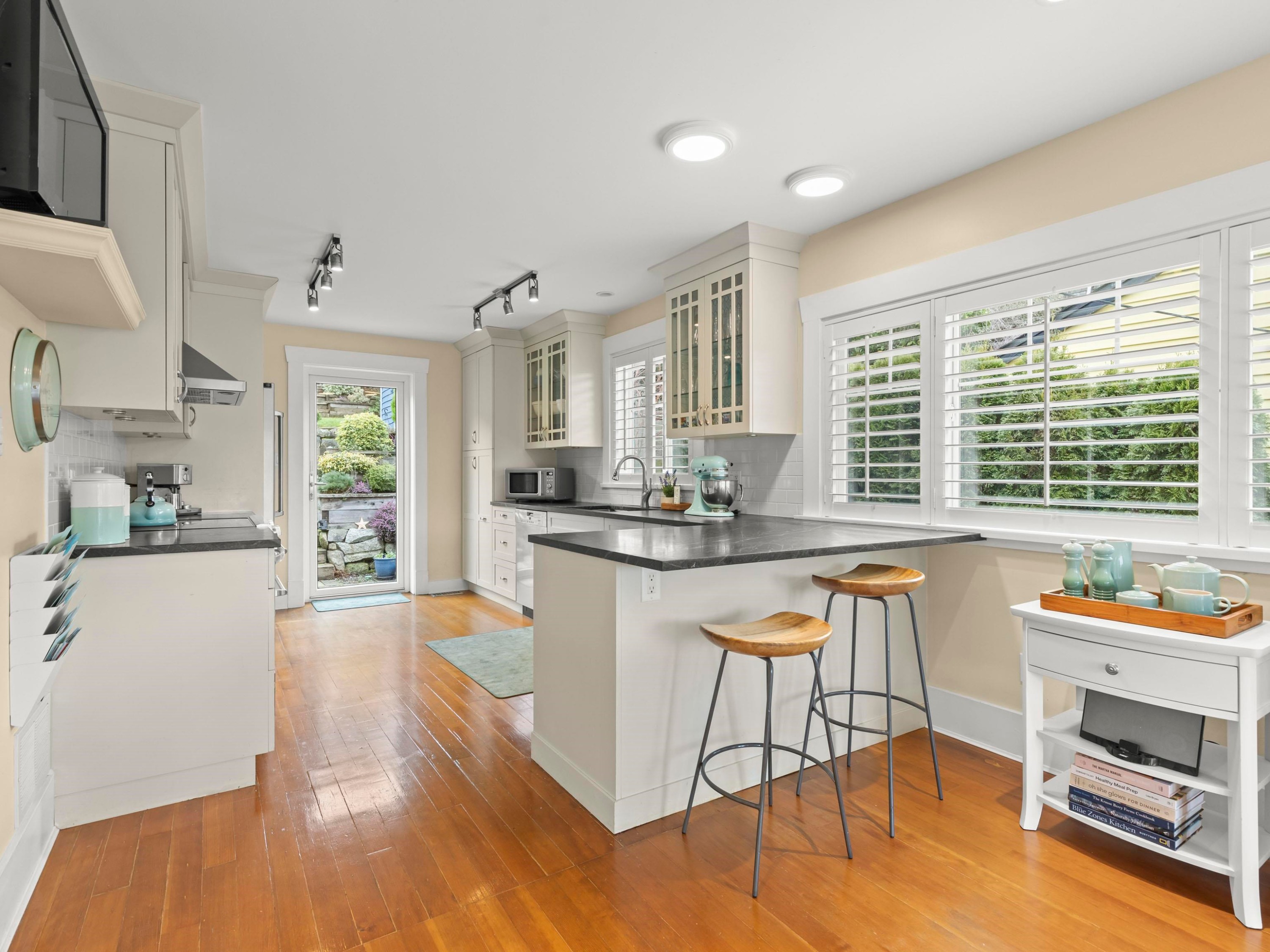 6252 Wellington Avenue, West Vancouver, BC