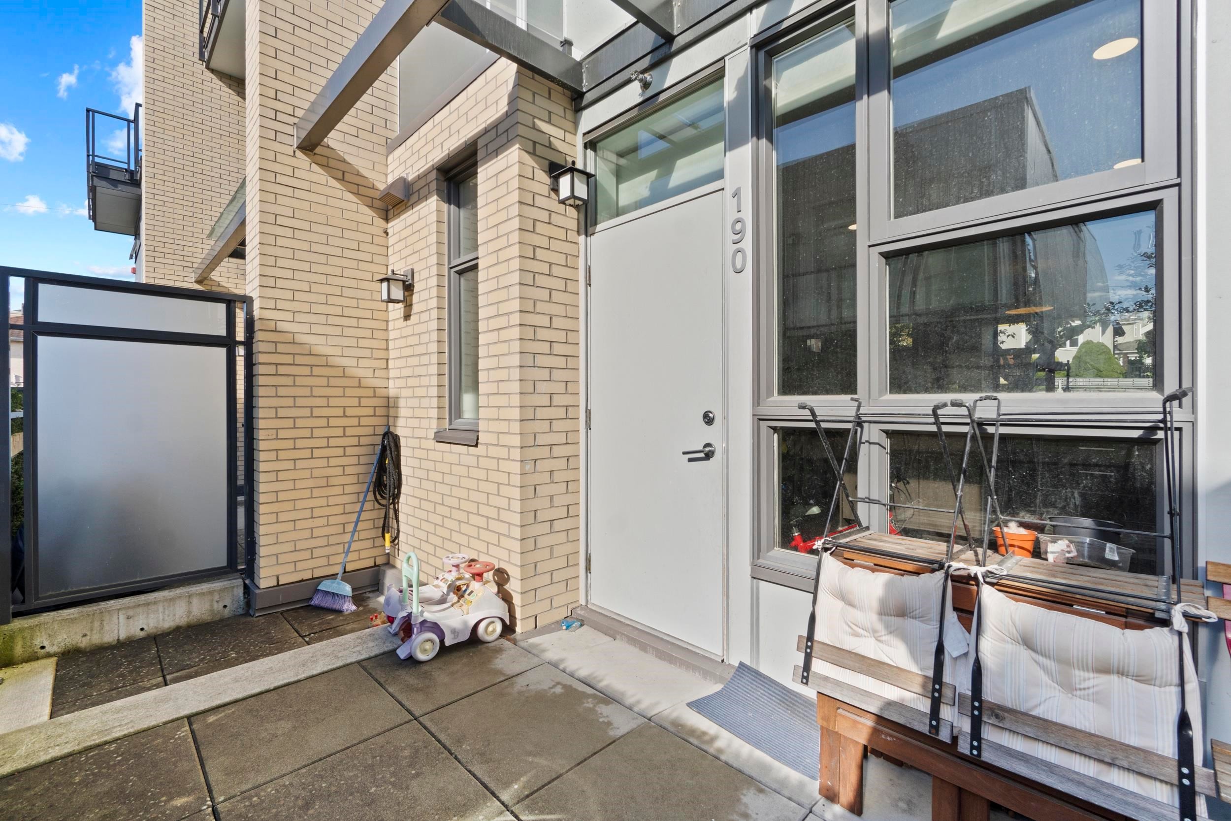 190 63Rd Avenue W, Vancouver, BC