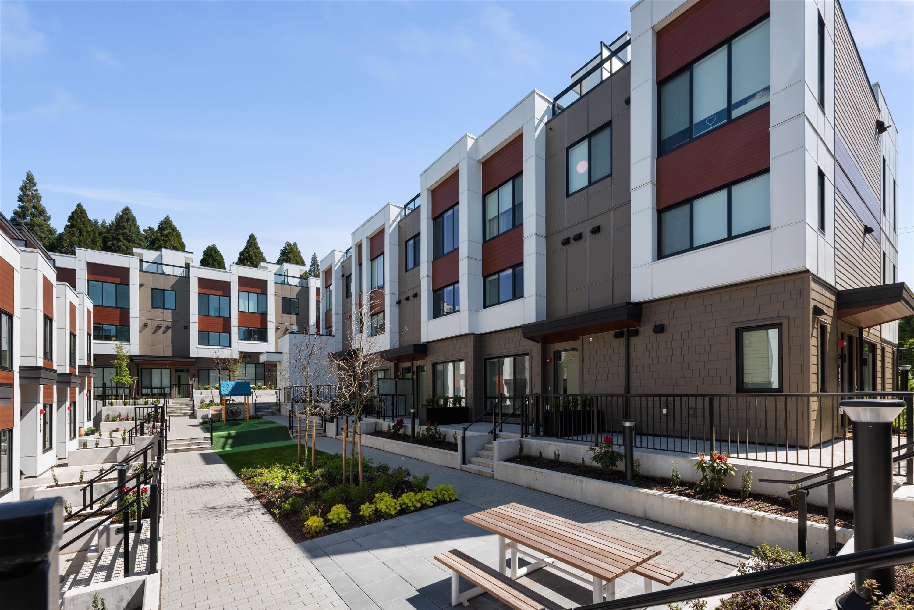 885 33Rd Avenue W, Vancouver, BC - Outdoor