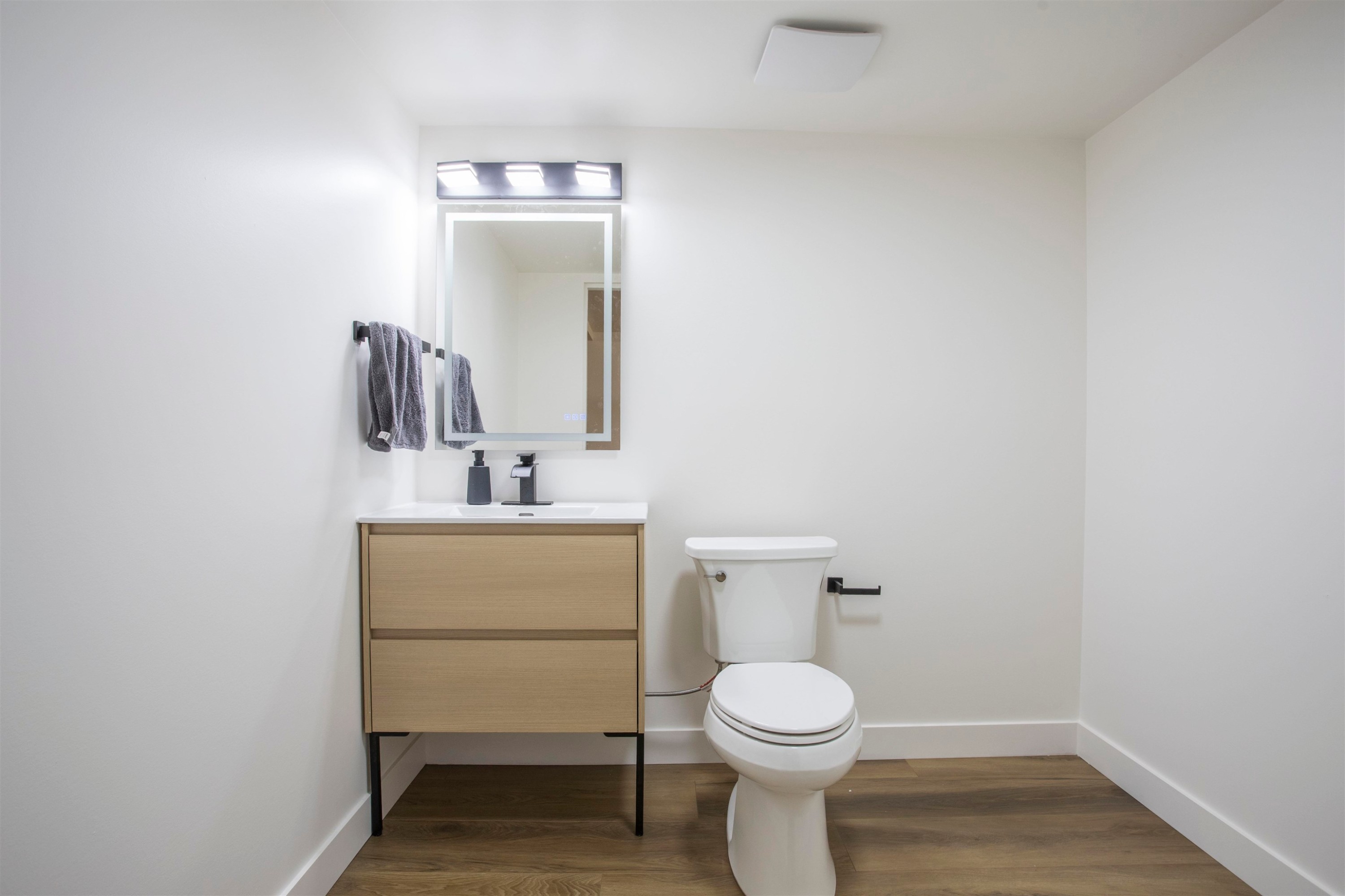 1703 Arbutus Place, Coquitlam, BC