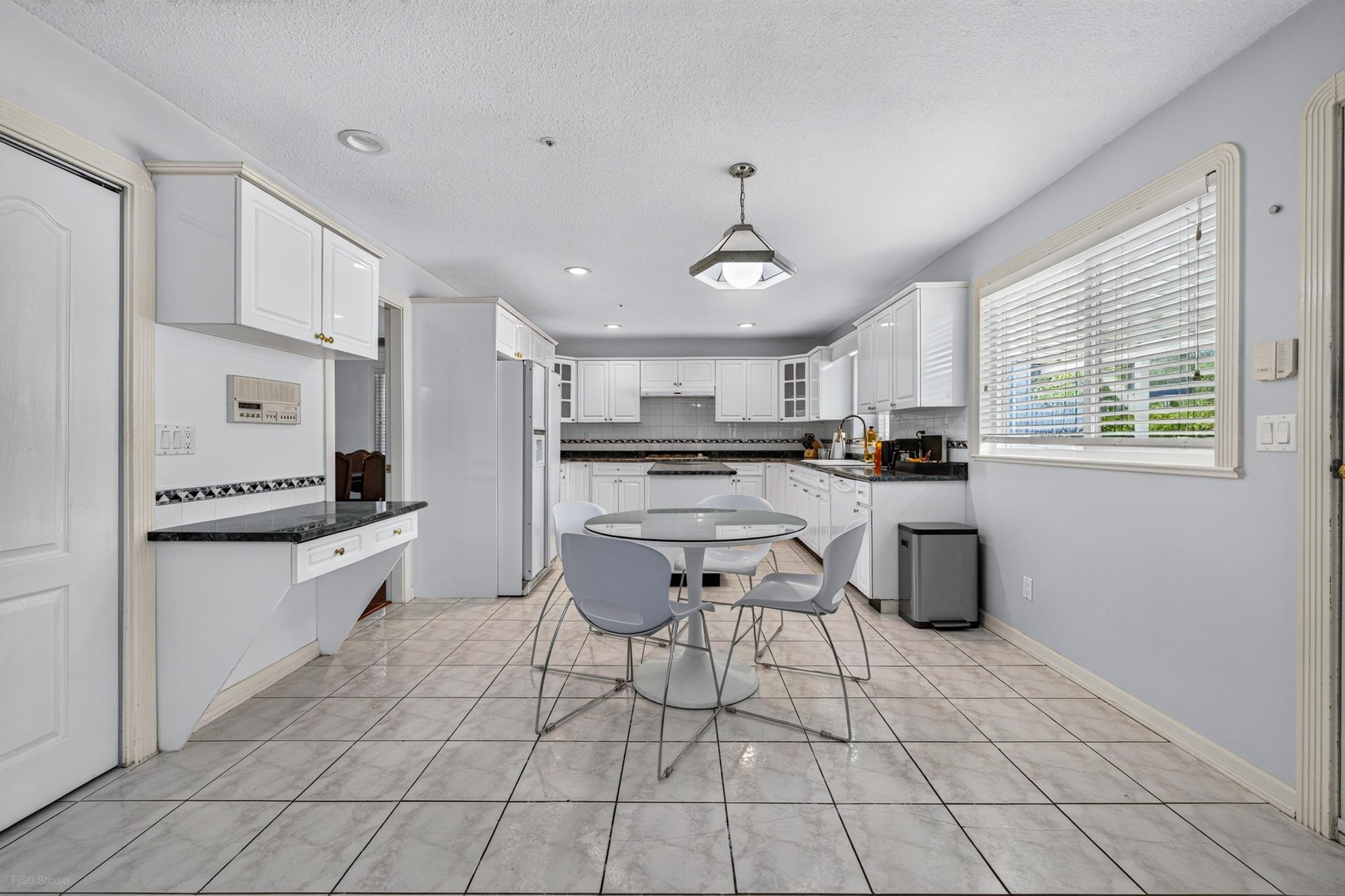 1033 39Th Avenue E, Vancouver, BC