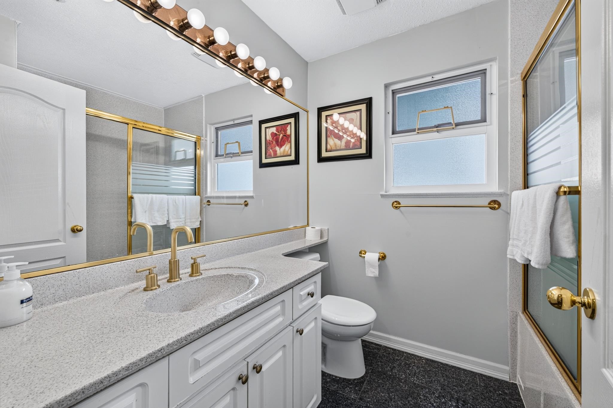 1033 39Th Avenue E, Vancouver, BC