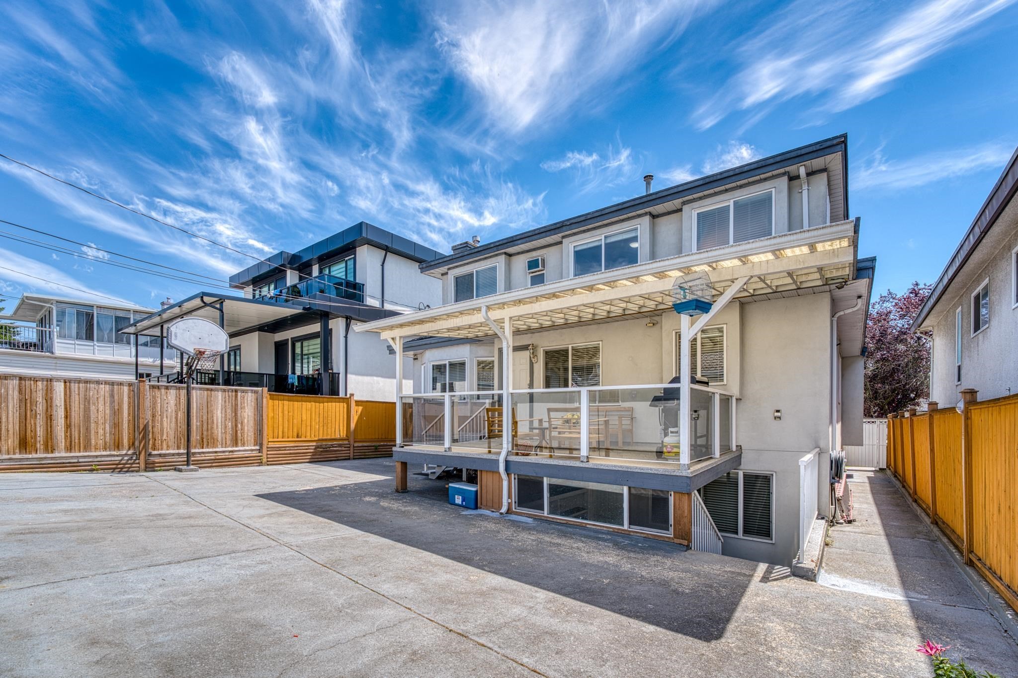 1033 39Th Avenue E, Vancouver, BC