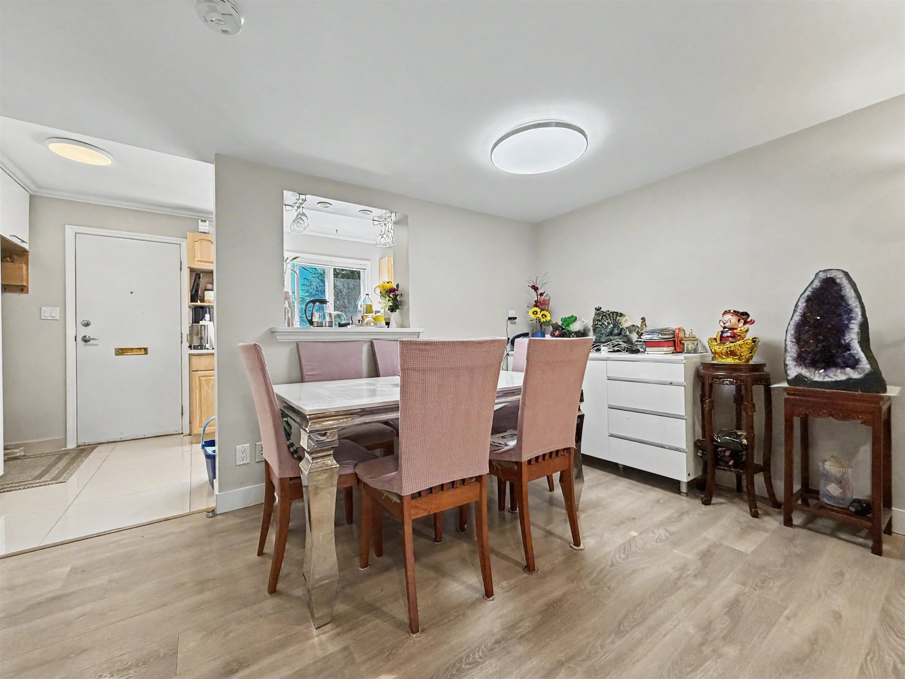 6878 Arlington Street, Vancouver, BC - Indoor Photo Showing Dining Room