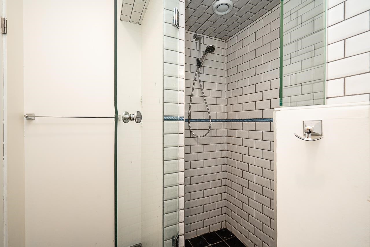 3841 Bayridge Avenue, West Vancouver, BC