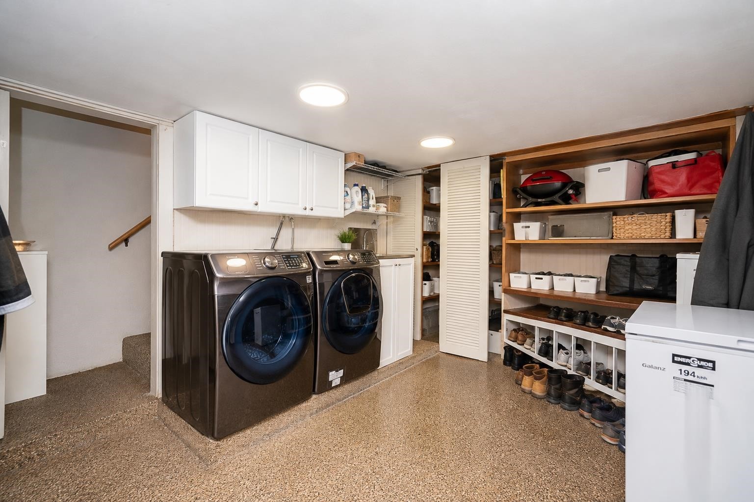 3841 Bayridge Avenue, West Vancouver, BC