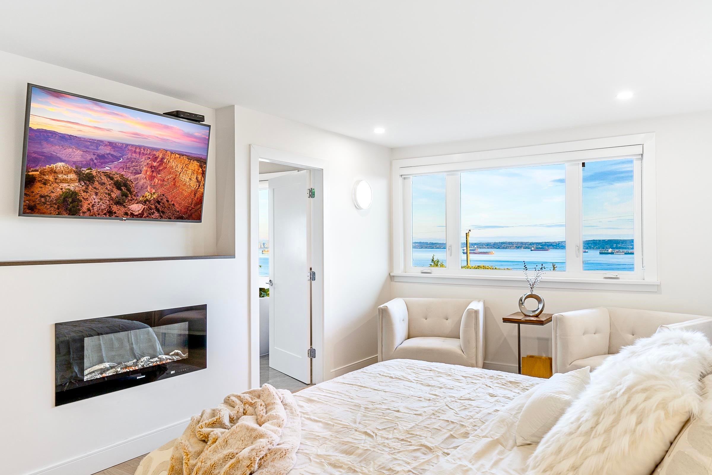 4125 Burkehill Place, West Vancouver, BC